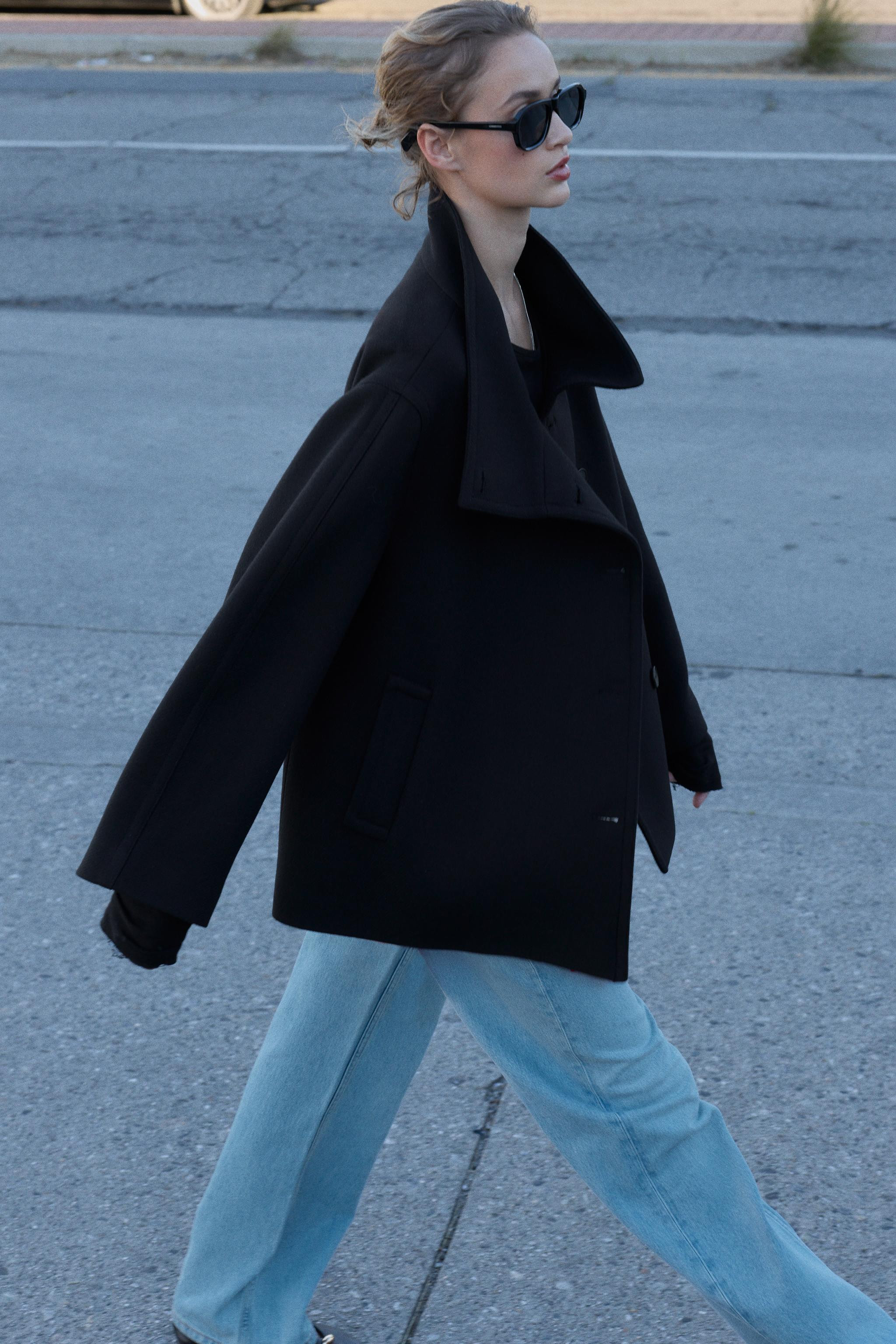 MANTEAU COURT AVEC LAINE ET COL MONTANT | Zara FR