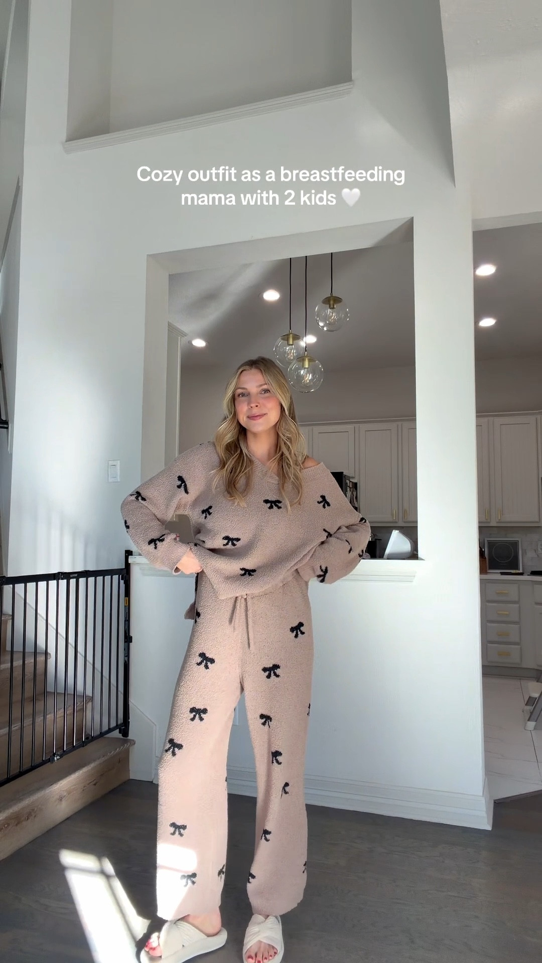 The coziest lounge set!! Breastfeeding and postpartum friendly size M

#LTKmomlife #LTKootd