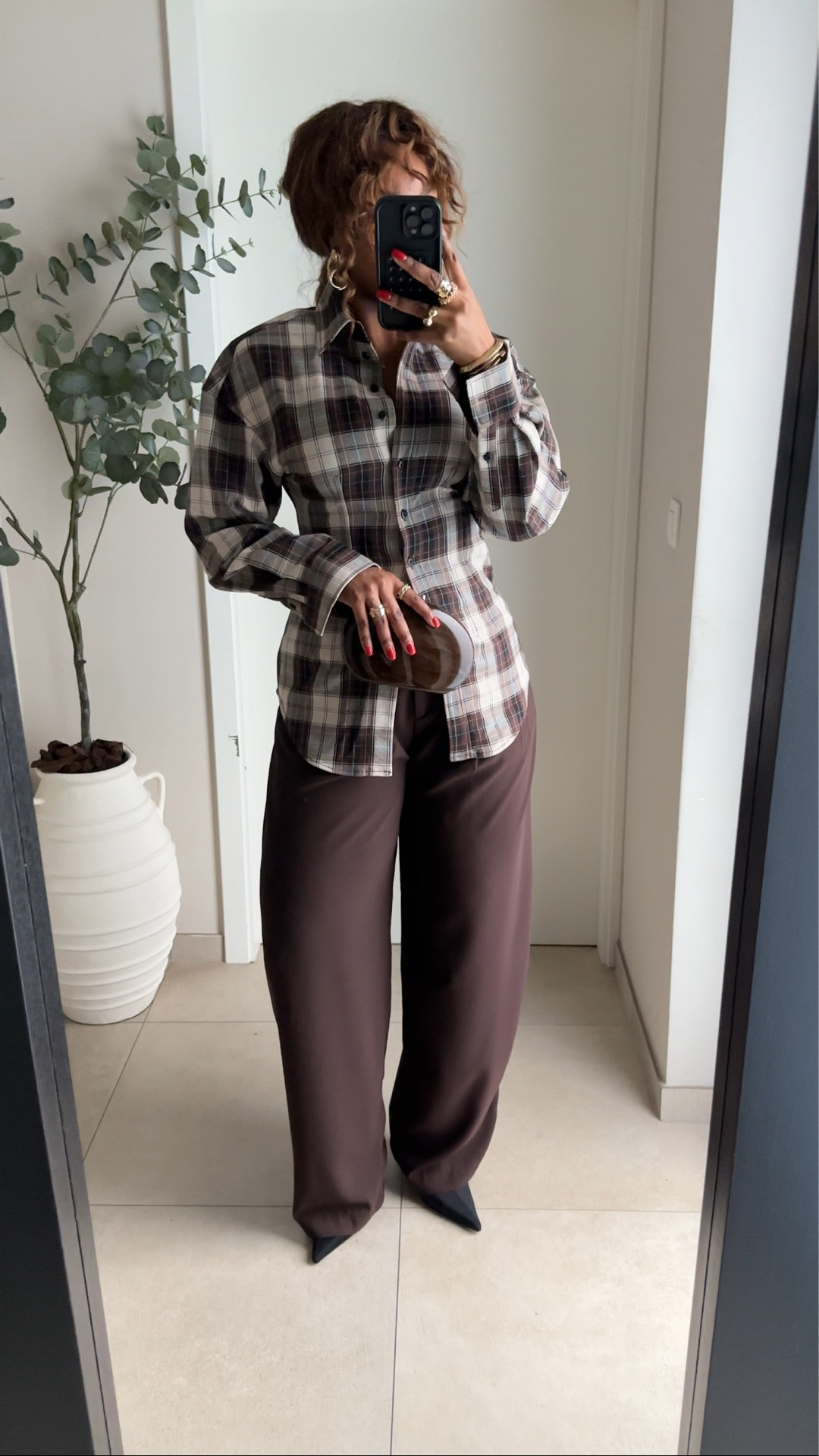 New day new outfit my favorite trousers from mango! Need a extra pair of it 🤭

#LTKStyleTip #LTKgrwm #LTKWorkwear