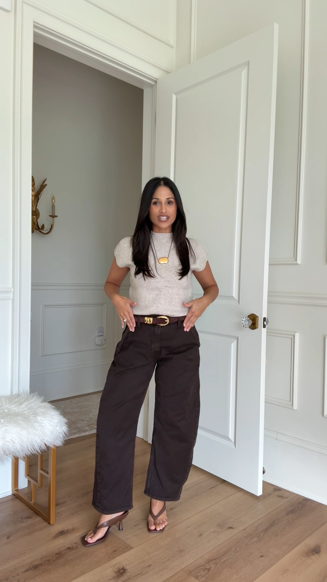 Love the fit of these barrel jeans and this cap sleeve mockneck sweater! 
@abercrombie

#LTKootd