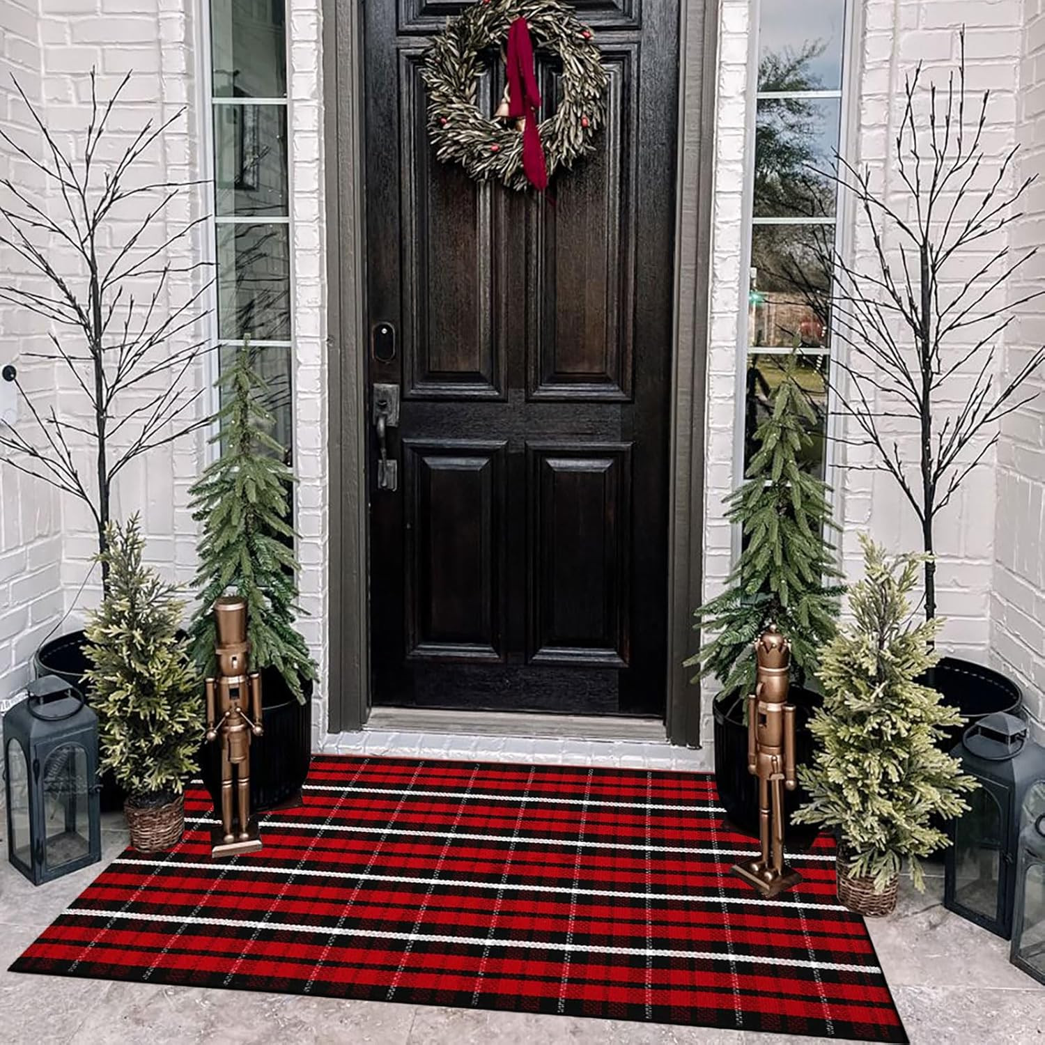 Christmas Plaid Outdoor Rug, 2'4" x 3'7" Red & Black Check Indoor/Outdoor Area Rug, Layering Rug ... | Amazon (US)