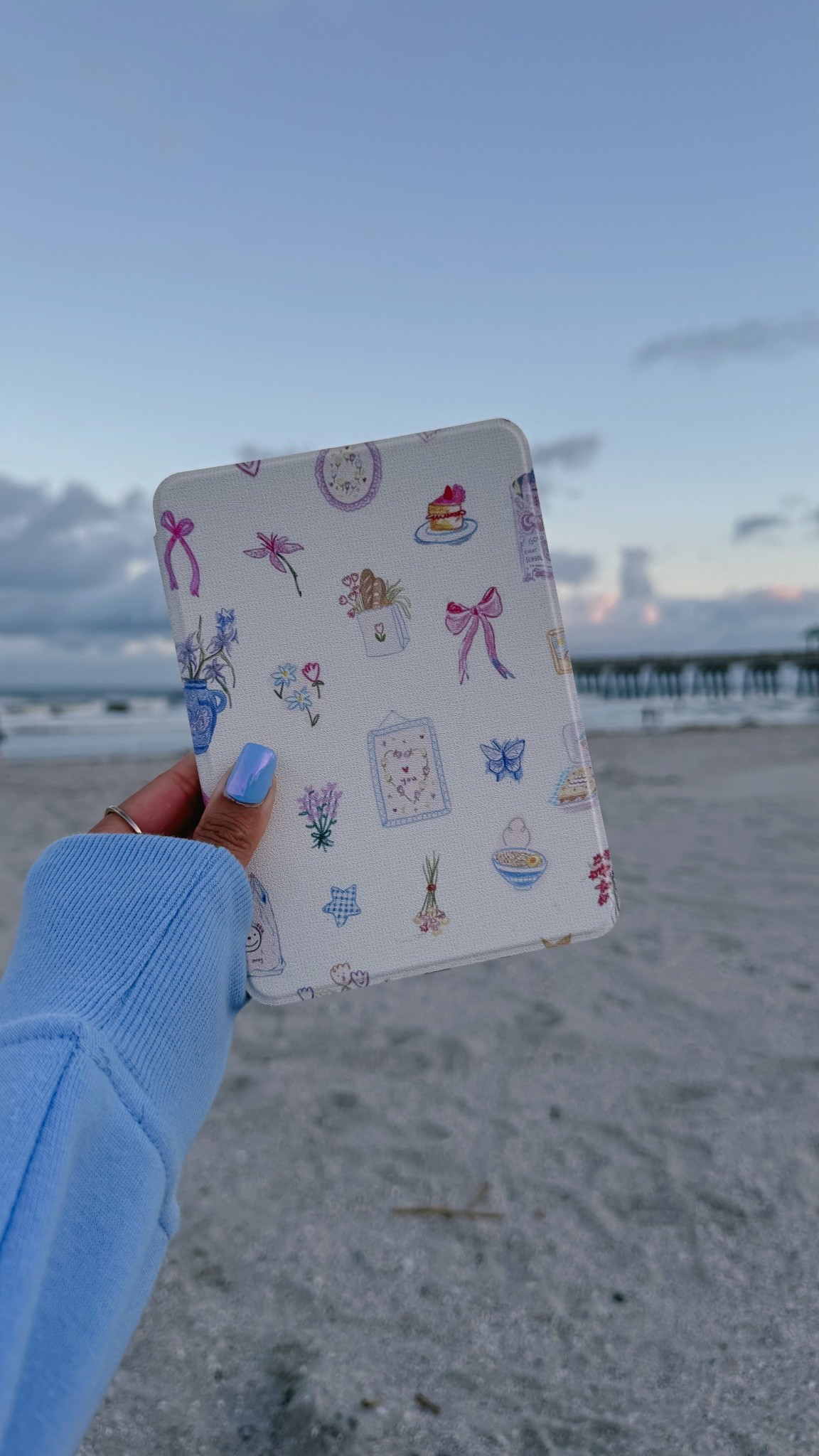 It’s giving girly pop vibes #kindle #kindlecase #etsy #etsyvibes 

#LTKFindsUnder50 #LTKStyleTip #LTKSeasonal