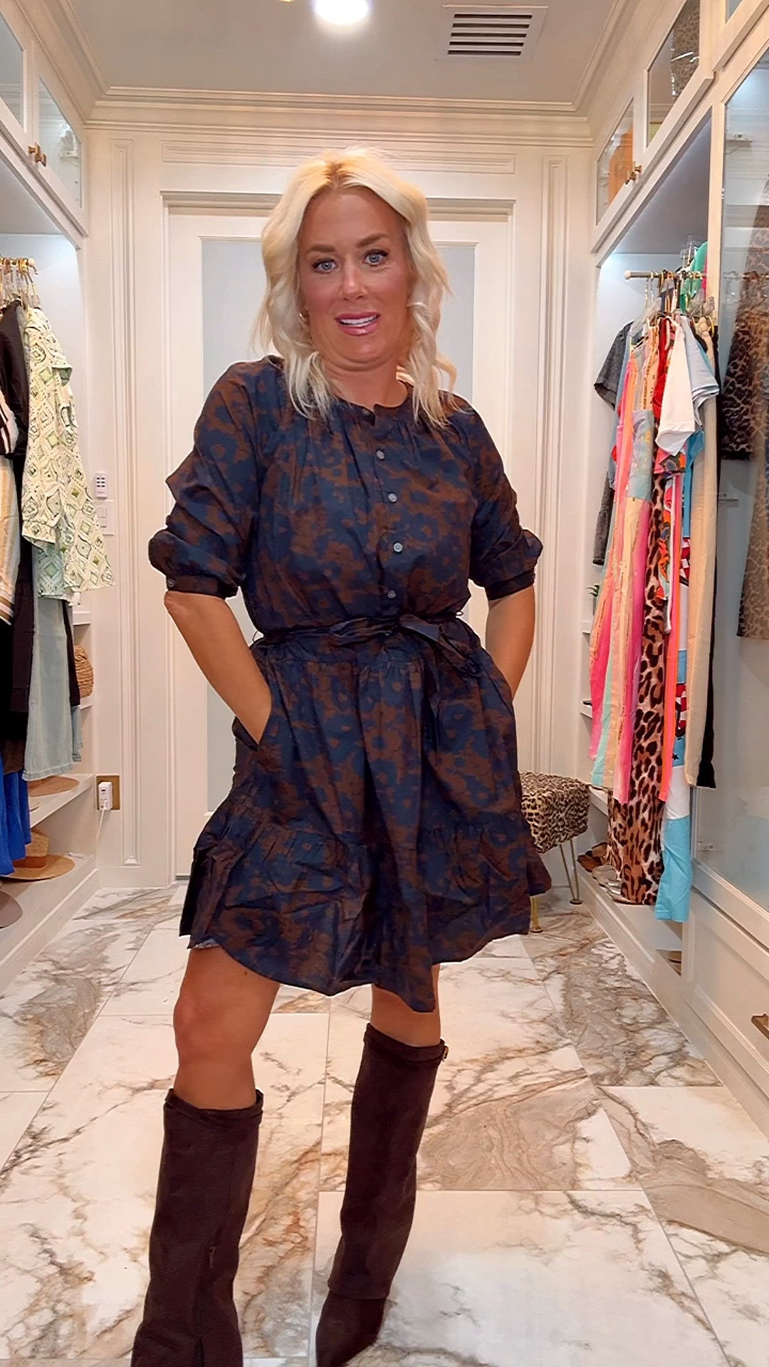 Walmart is basically giving this dress away! Only $10, so cute for fall! Size small