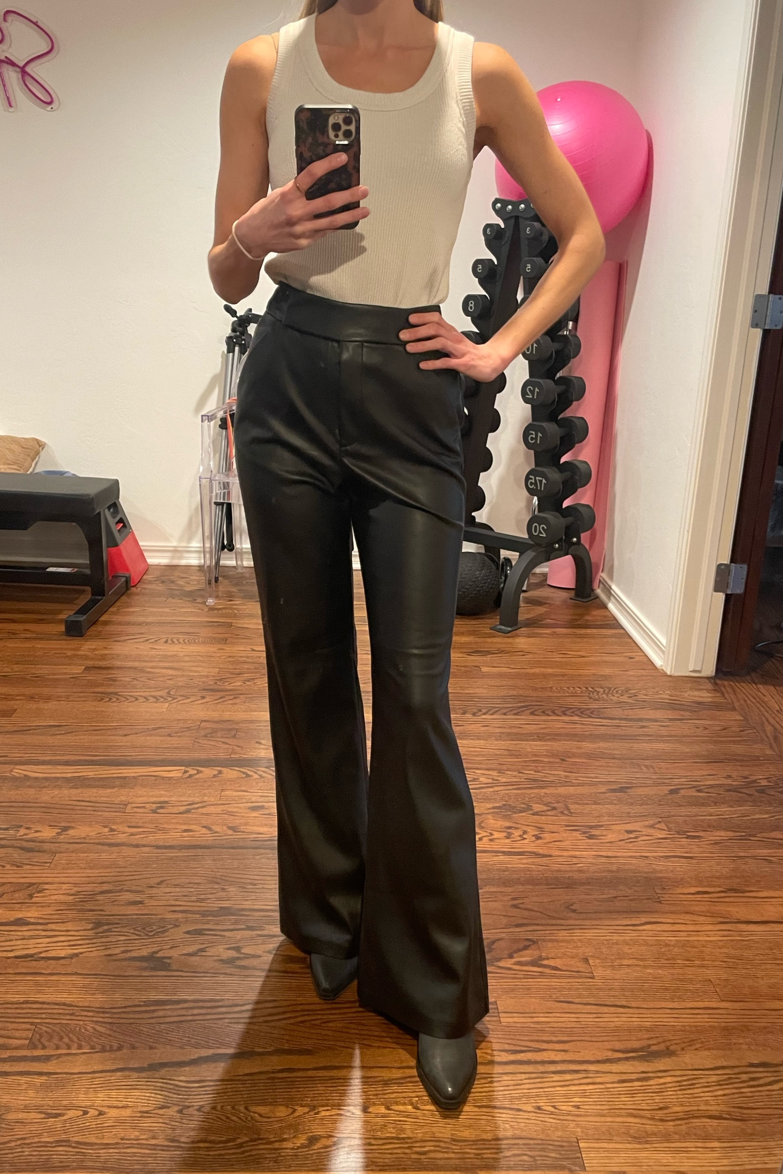 On sale for $20, hurry!! 

Express sale, affordable work pants, trousers, high waist trouser, express, work pants

#LTKworkwear #LTKstyletip #LTKunder50