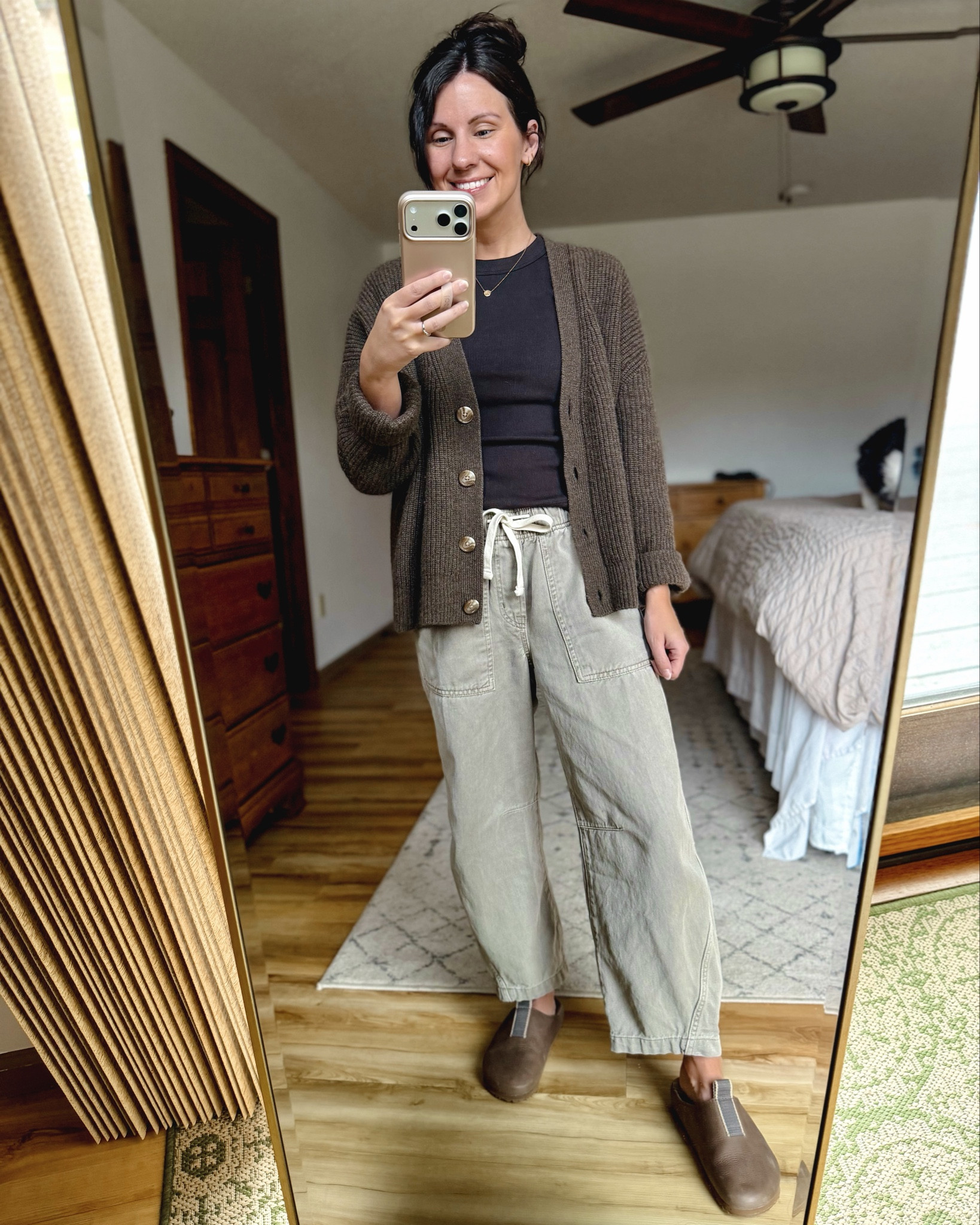 Small in my tank, xs in my cashmere cardigan, xs petite/short in my pants (frosty morning color) and 6 in my clogs!

#LTKPetite #LTKgrwm #LTKootd