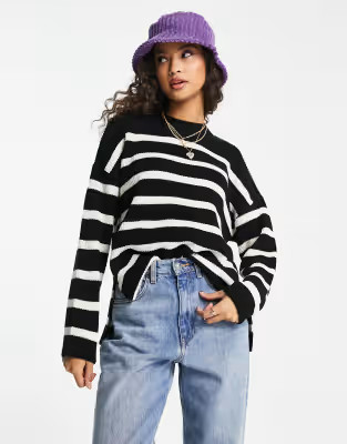 New Look knit striped crew neck sweater with side slit detail in black | ASOS (Global)