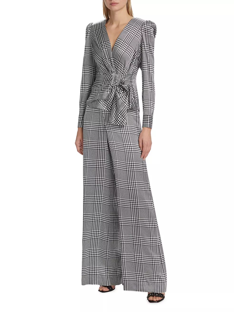 L'AGENCE


Gavin Plaid Wide-Leg Silk Trousers



4.1 out of 5 Customer Rating | Saks Fifth Avenue