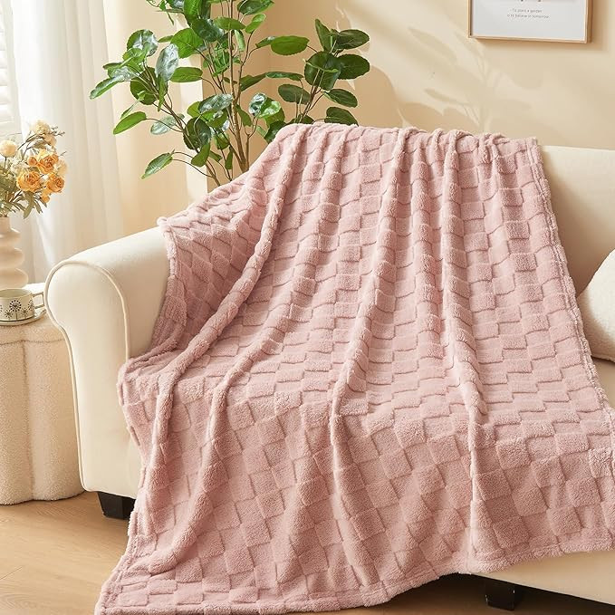 NEWCOSPLAY Super Soft Throw Blanket Pink Premium Silky Flannel Fleece 3D Checkered Lightweight Be... | Amazon (US)