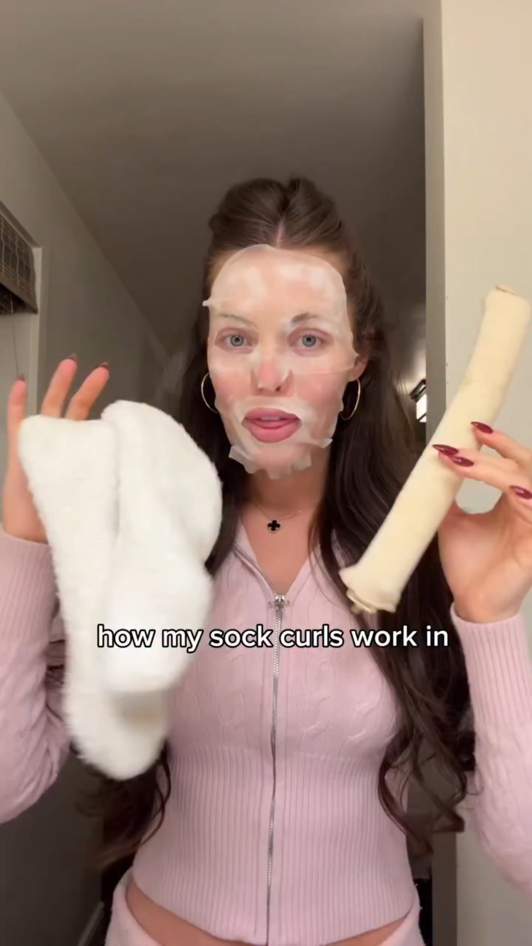 Best life hack EVER!!! Saves so much time! Comment “LINK” and I’ll send you the socks & curling rod I use! So cheap and they work incredibly.

#sockcurls #easyhairstyles #hairinspiration #heatlesscurls #lifehack #hairhack