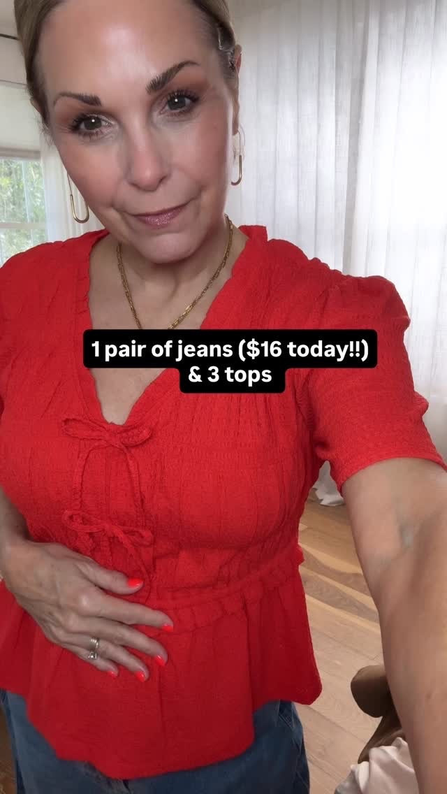 3 outfits- One pair of jeans ($16!!) and 3 tops. #3outfits #onepairofjeansisallyouneed