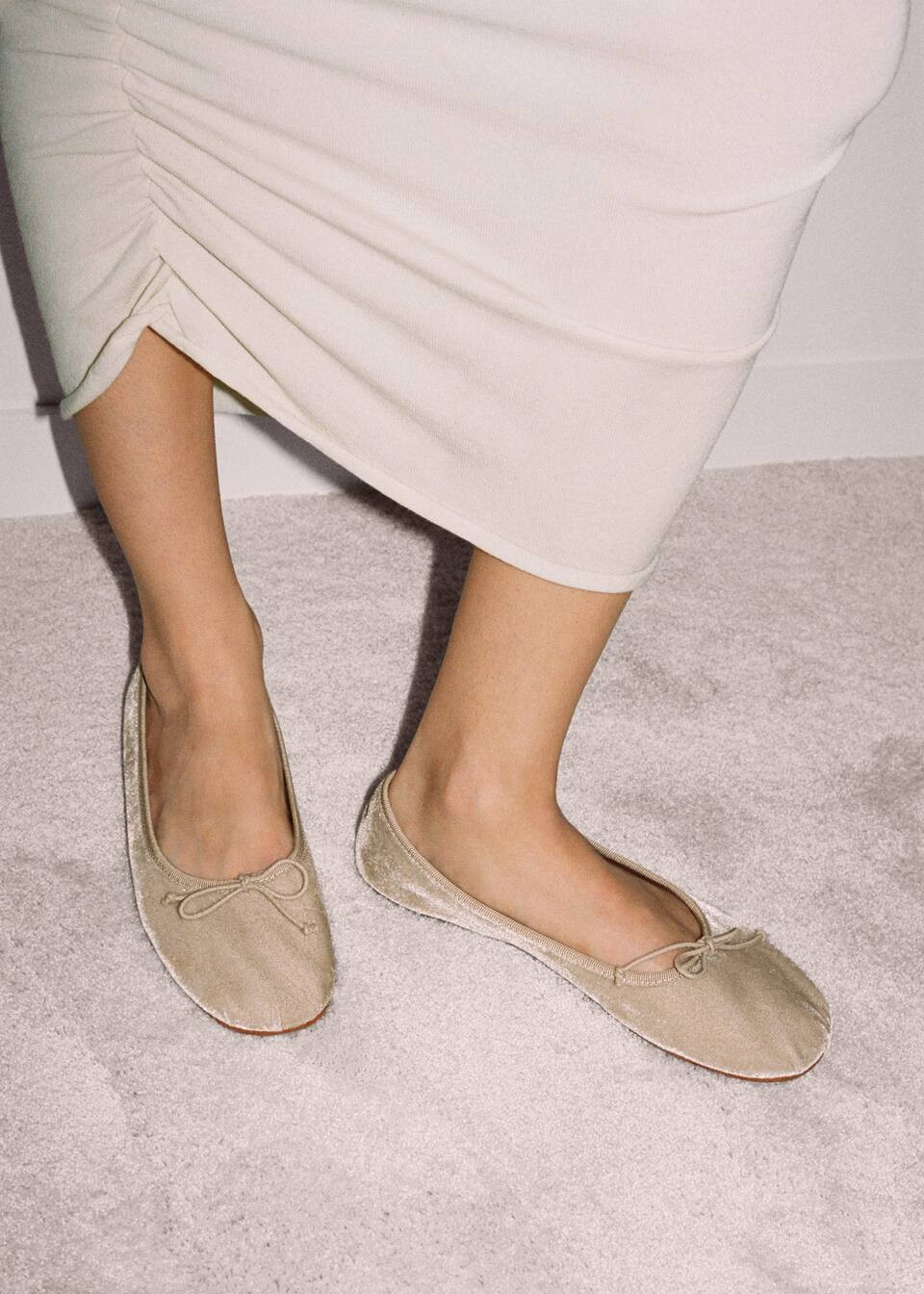 Ballerina shoes with velvet bow -  Women | Mango USA | MANGO (US)