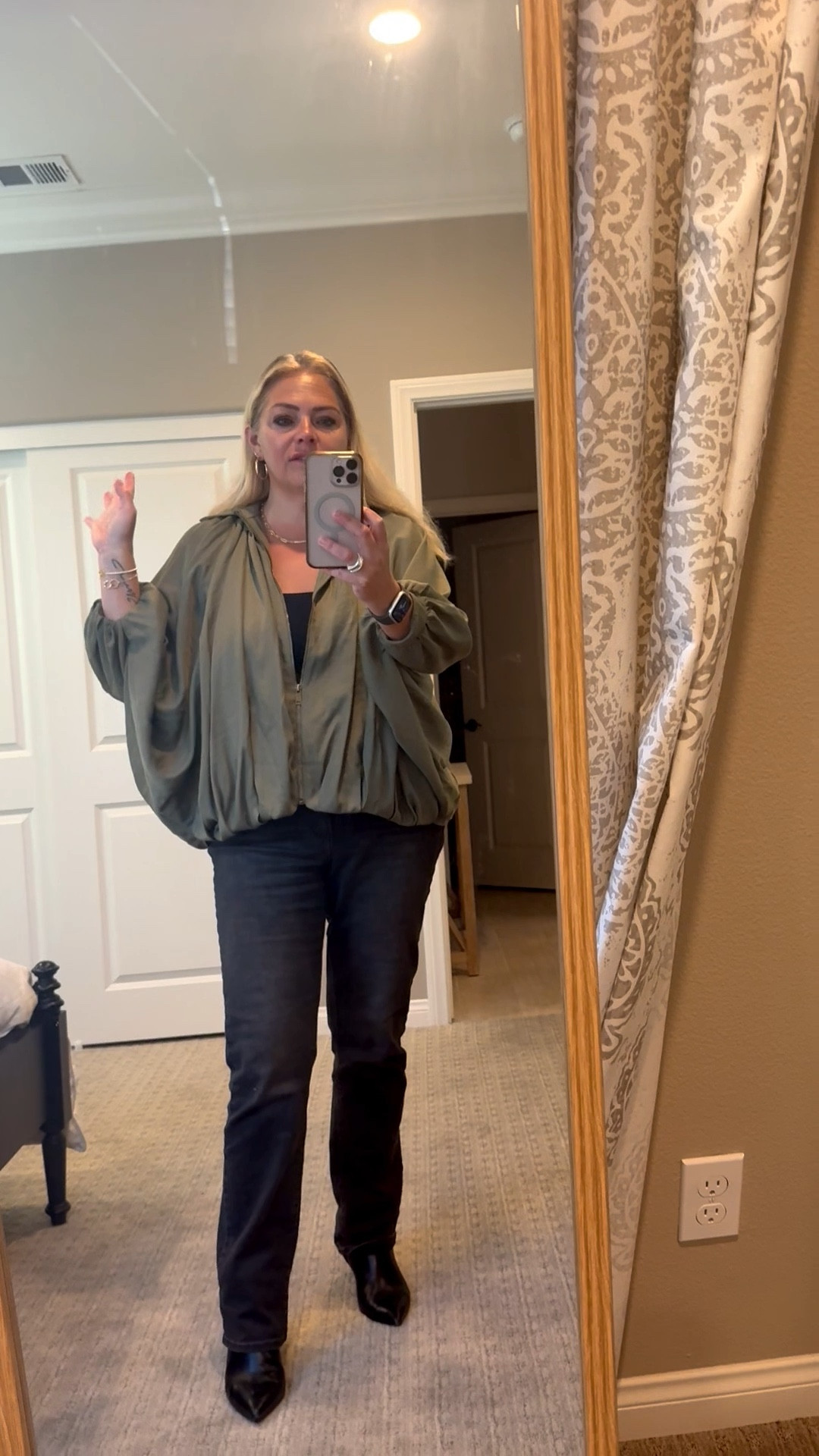 Saturday morning getting ready to work 
Another OOTD 
Everyone have a great Saturday 
Jacket @amazon
Tank @amazon
Jeans @levi 
Booties @dolcevita 


#LTKmomlife #LTKootd #LTKMidsize