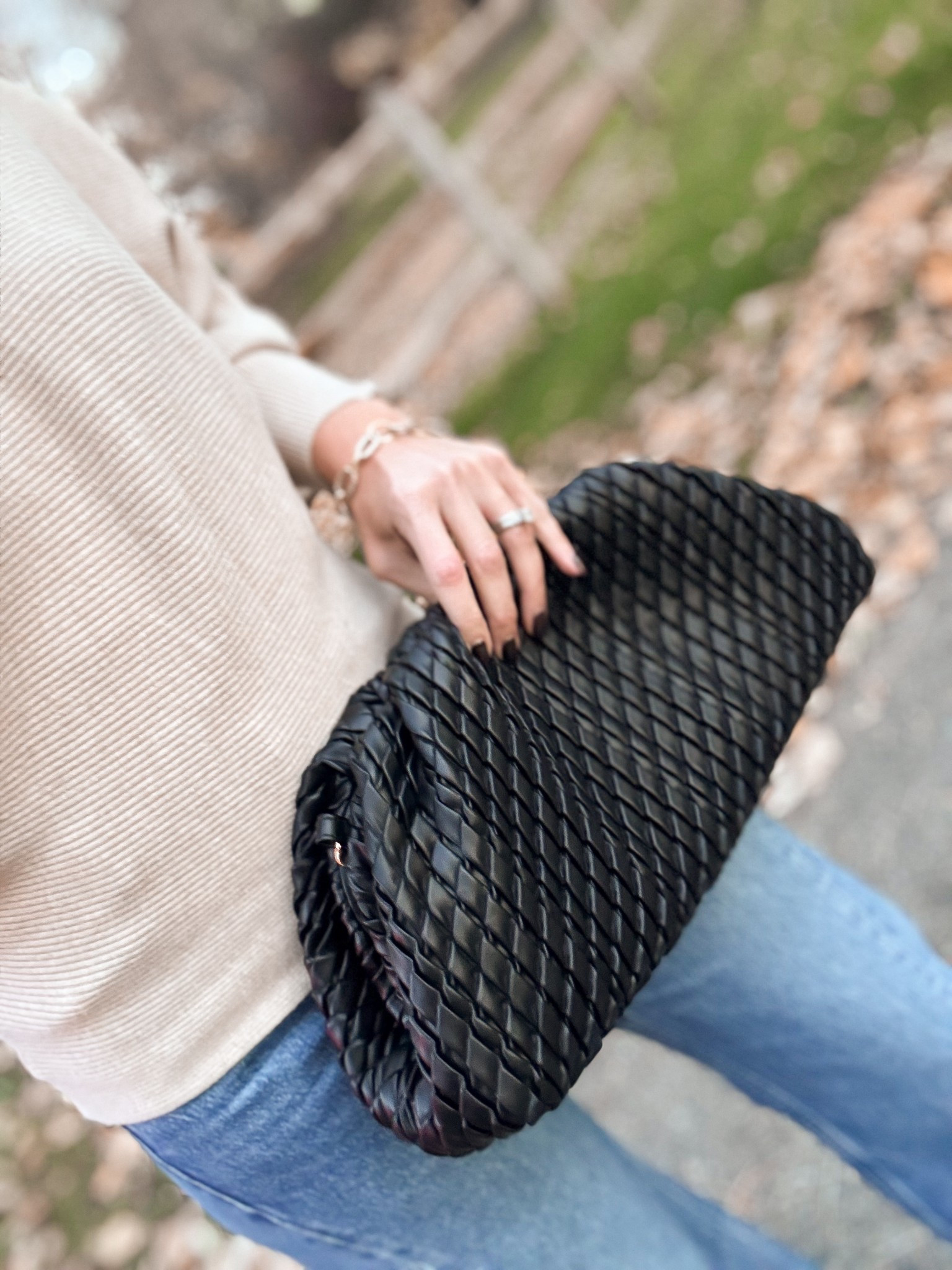 The prettiest clutch that’s large enough to hold a water bottle and wallet but also feels great under your arm too 
Gold chain attached to wear as a shoulder bag as well 
#LTKItBag

#LTKTall #LTKFindsUnder100