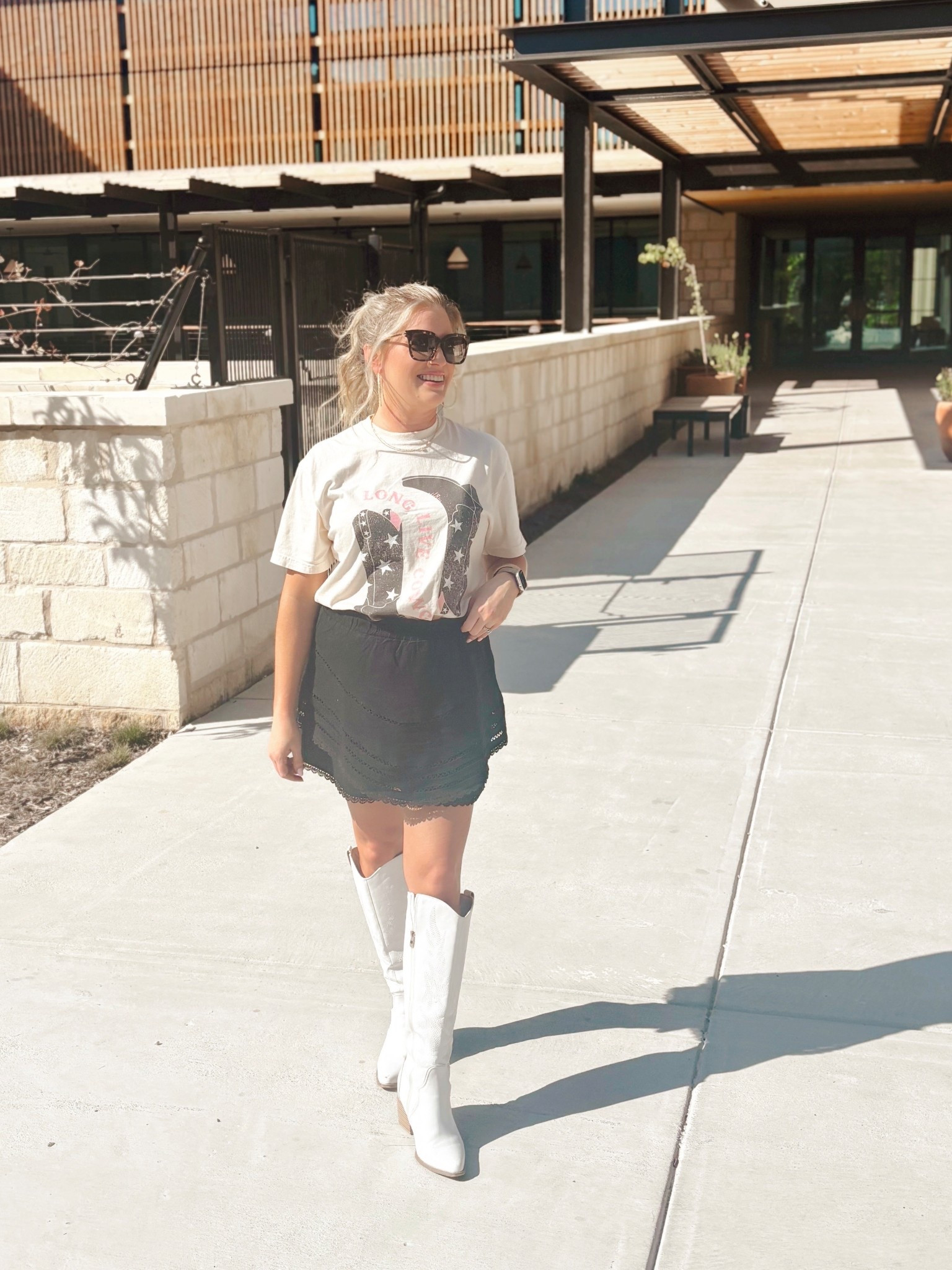 Fredricksburg Day One Look 

#LTKSummerEdit #LTKStyleTip #LTKFindsUnder50