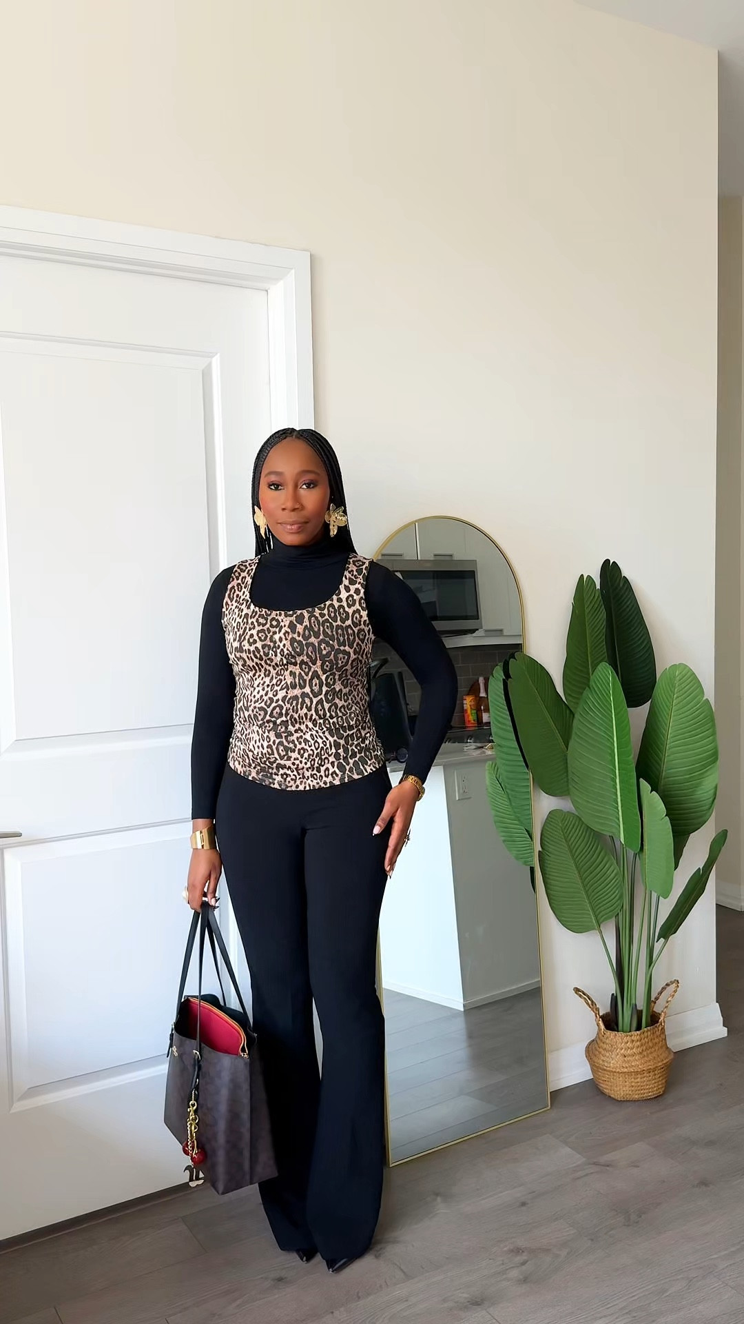 Who said winter work outfits can’t be stylish? 💫

Here’s an interesting way to wear your turtleneck bodysuits. Simply add a patterened tank top & voila!



#winterlook #winteroutfit #bootseason #winterootd #winterinspo #foryou 

#LTKFashionMonth #LTKwinter #LTKstyletip