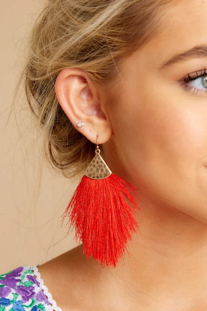 A Little Surprised Red Tassel Earrings | Red Dress 
