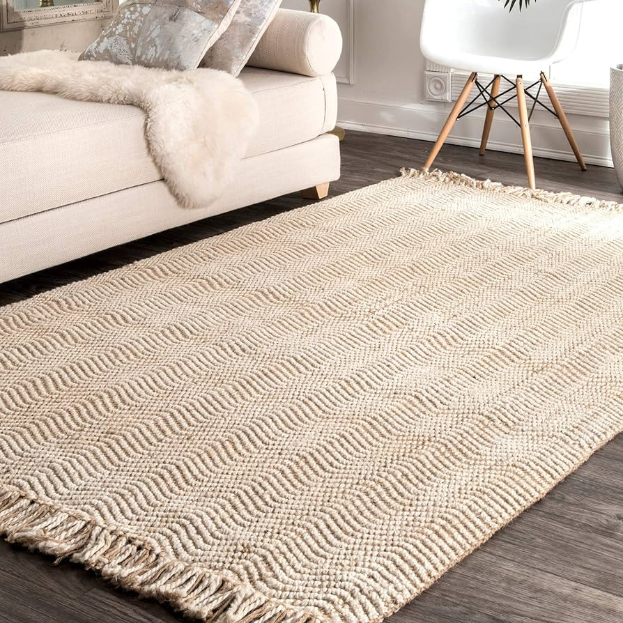 nuLOOM Wavy Chevron Jute Area Rug , 4' x 6', Natural, Rectangular, 0.35" Thick | Amazon (US)