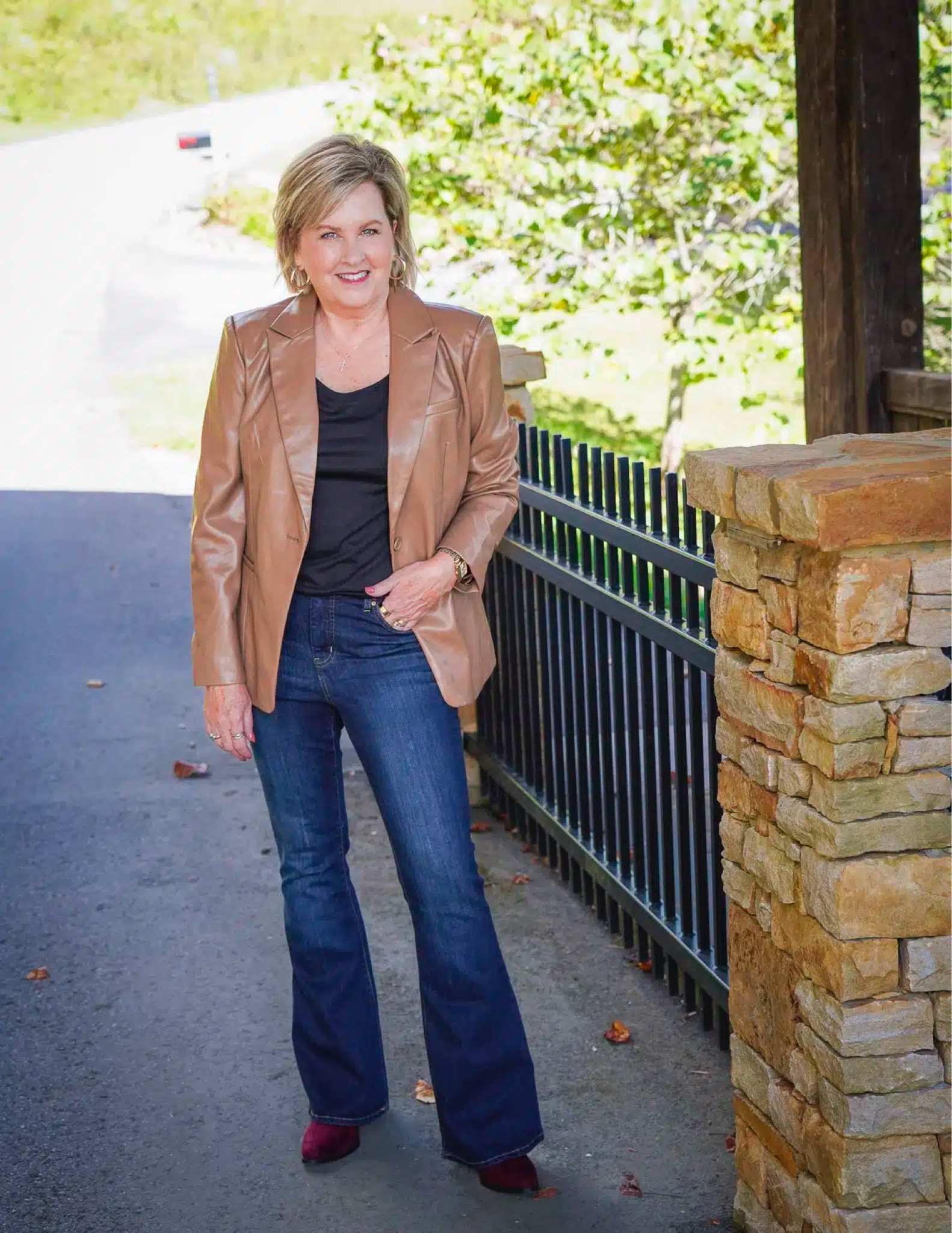 I’m all about finding stylish, affordable pieces, and today, I’m excited to partner with @walmart to share some fabulous fall coats and jackets that won’t break the bank. #walmartpartner These pieces will keep you looking chic and cozy, no matter the budget!

The faux leather blazer, black tee, and flare jeans are stylish and affordable. 

@walmartfashion #walmartfashion 


#LTKOver40 #LTKFindsUnder100 #LTKStyleTip