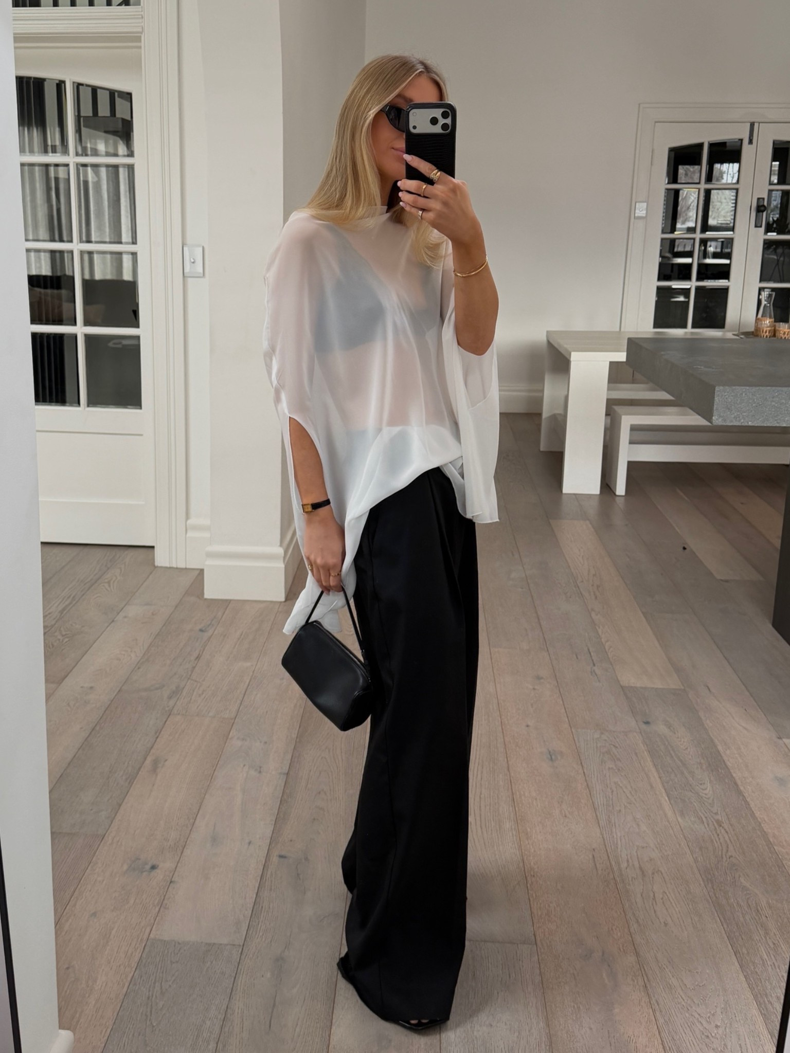 Top - S 
Pants - 6

#LTKaustralia #LTKspring #LTKFashionMonth