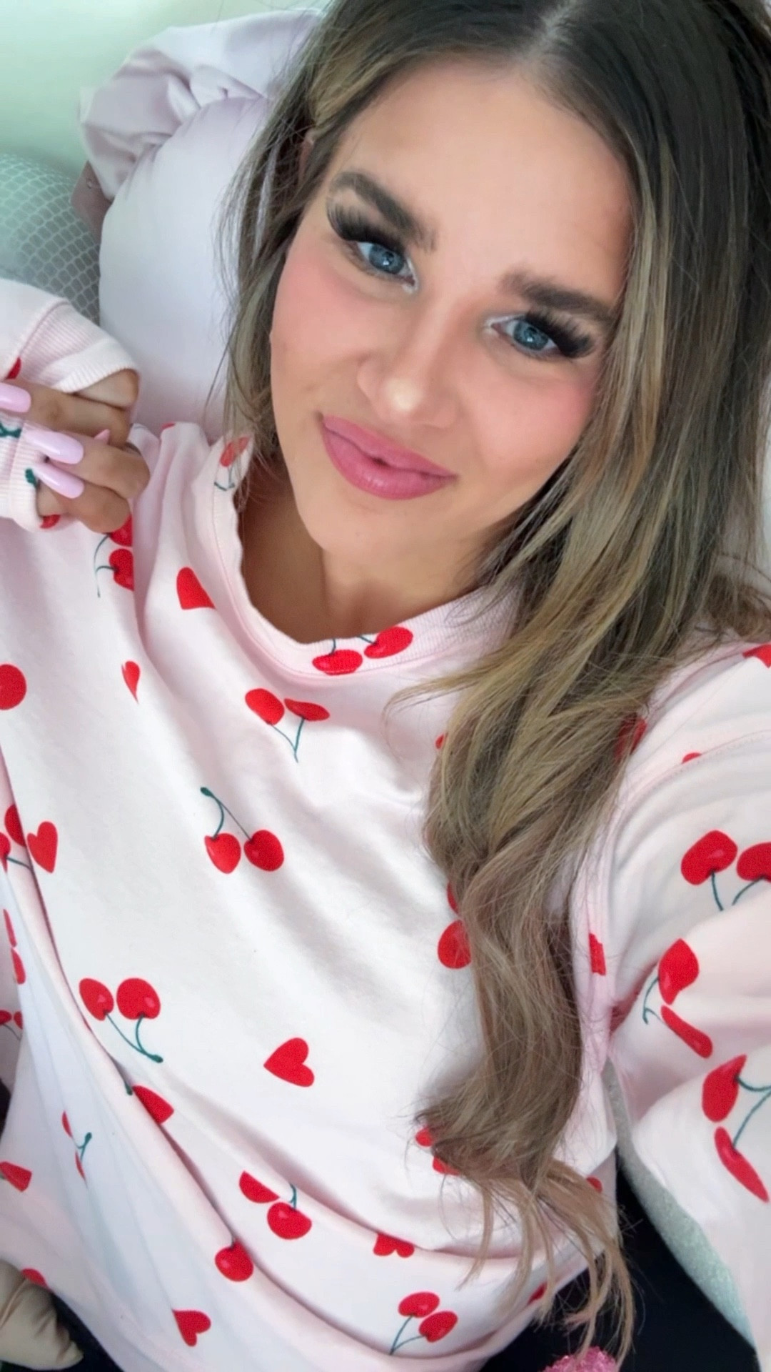 Cherry sweatshirt & sweatpants 🍒🎀💋

#Valentines #Cherries #Sweats #SweatSet #Joggers #Sweatpants #Pink #Hearts 

#LTKSeasonal #LTKWatchNow #LTKStyleTip