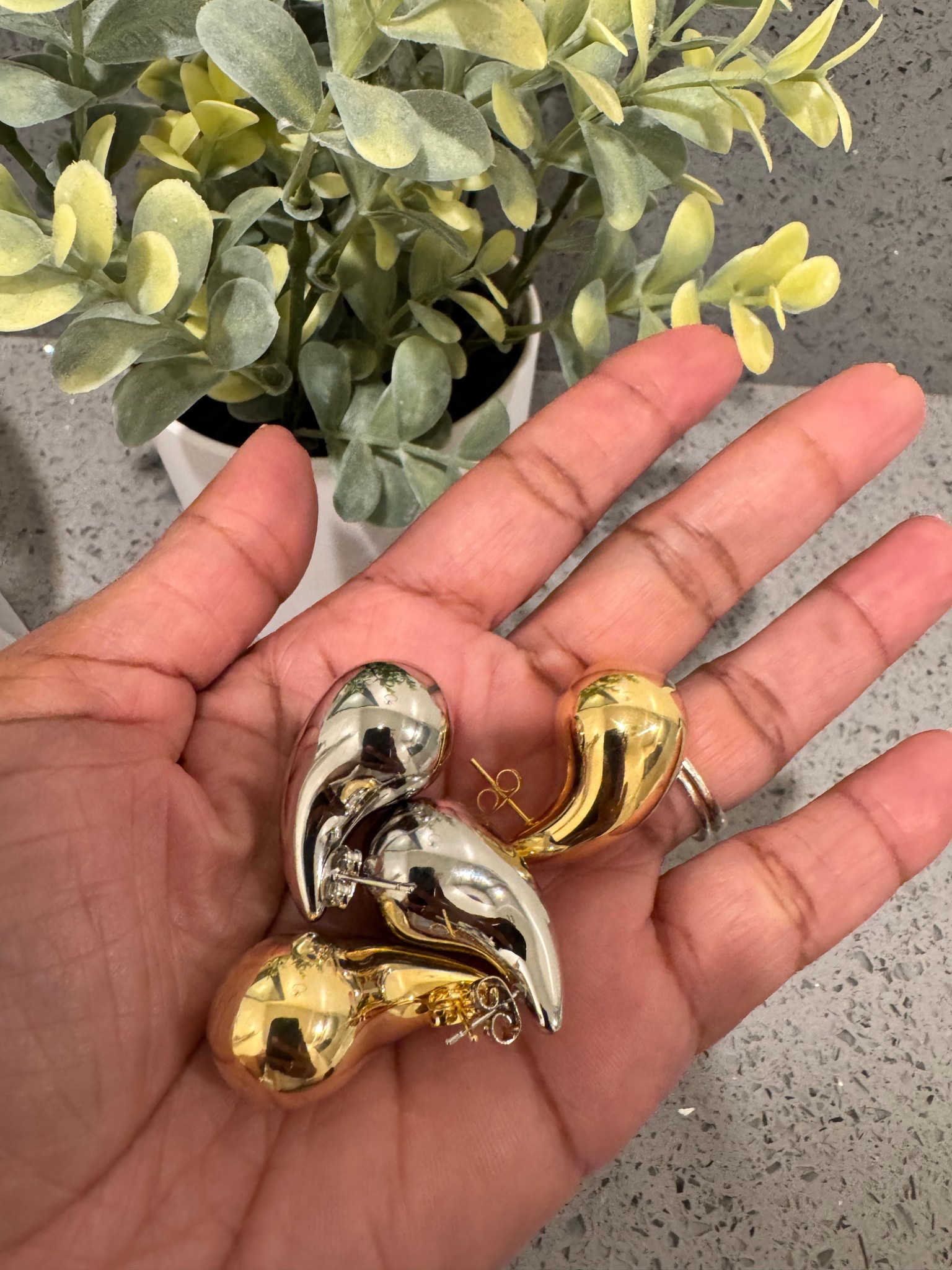 Everyday essentials 🥰

#LTKU #LTKFindsUnder50 #LTKBeauty