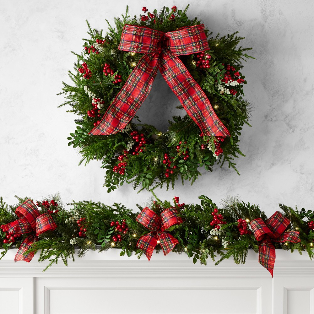 Tartan Wreath & Garland | Williams-Sonoma