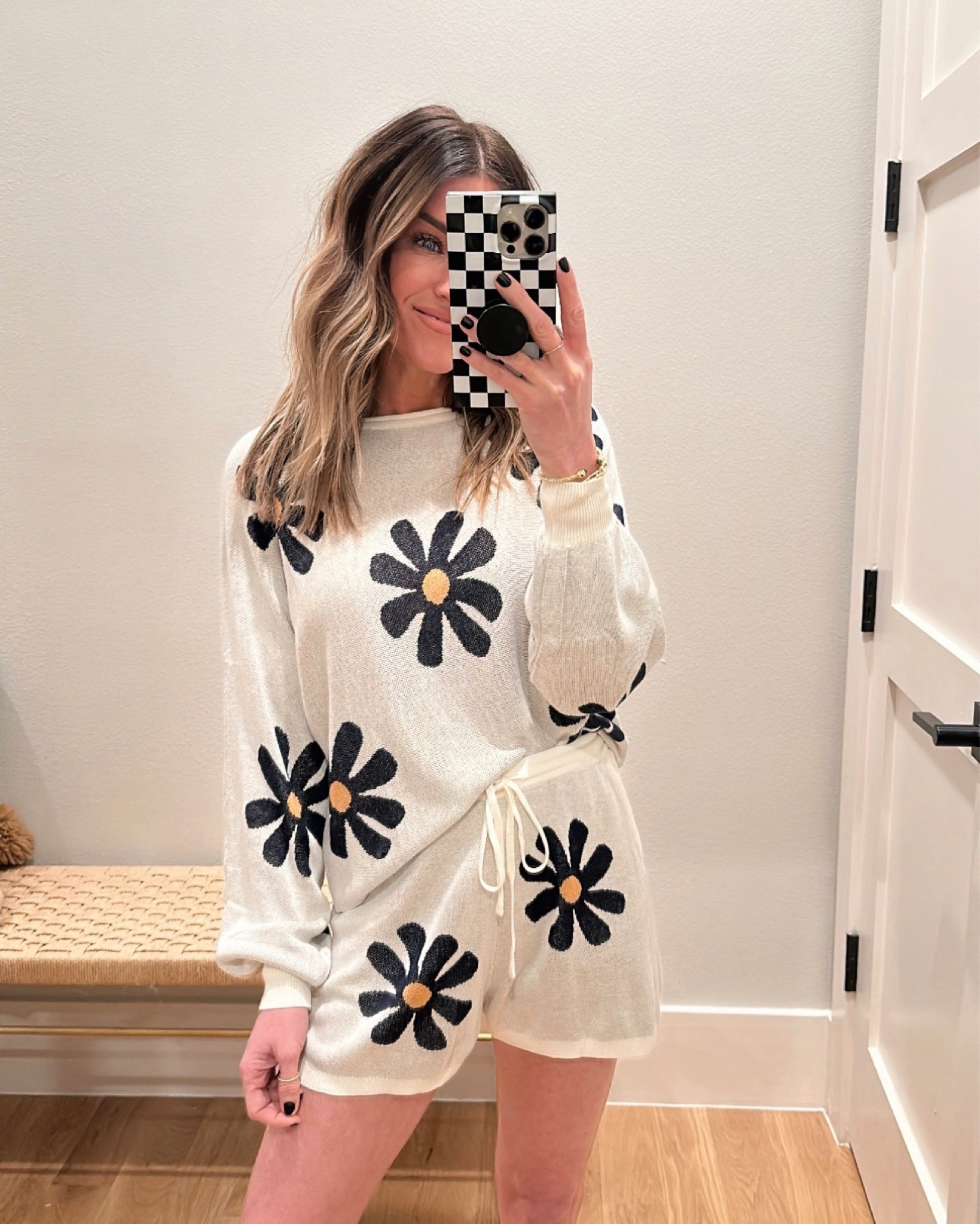 Okay, ladies! This is CUTE!!! Quality feels very nice, has pockets, and lots of color options. I am in the small. Such a cute set for vacation!



#LTKstyletip #LTKtravel #LTKunder50