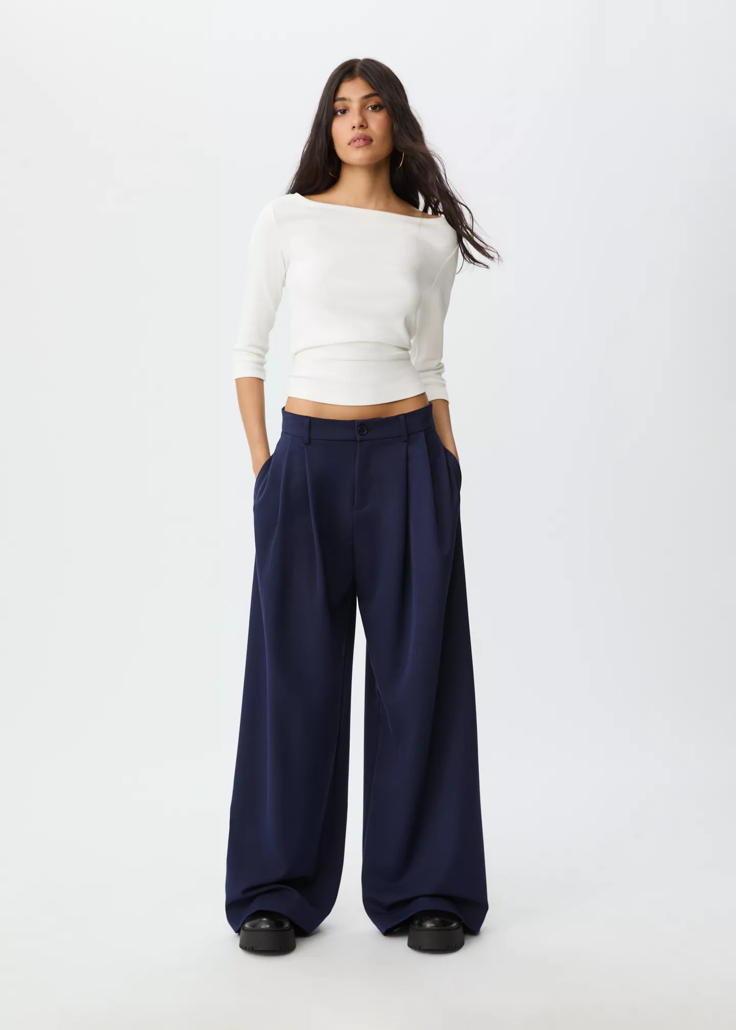 Pantalon habillé wide leg à pinces - Pantalons femme | Stradivarius France | Stradivarius (FR)
