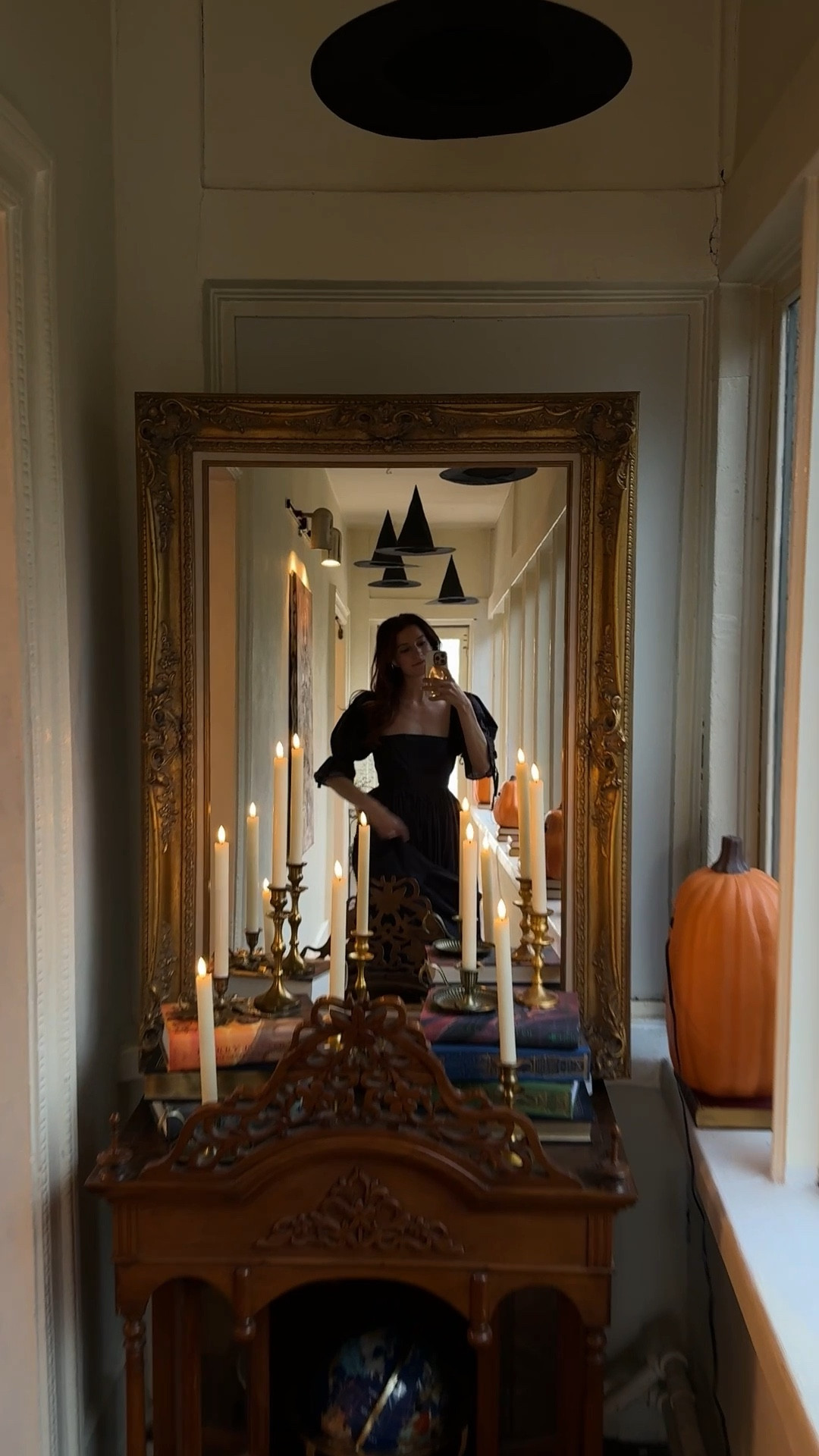 Halloween hallway decor

#LTKHalloween #LTKSeasonal #LTKHome