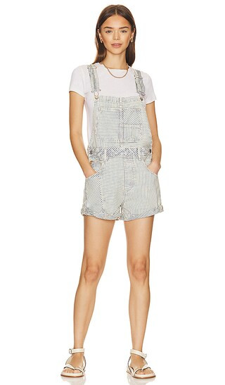 Novelty Ziggy Shortall in Find Your Way Back | Revolve Clothing (Global)