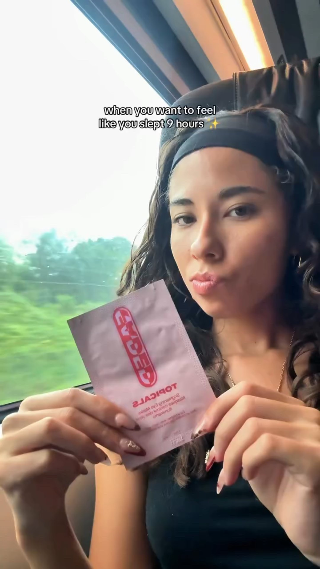 Reset break between countries ✨
 @topicals @yslbeauty 🤭

#grwm #travel #undereyemask #beautytips