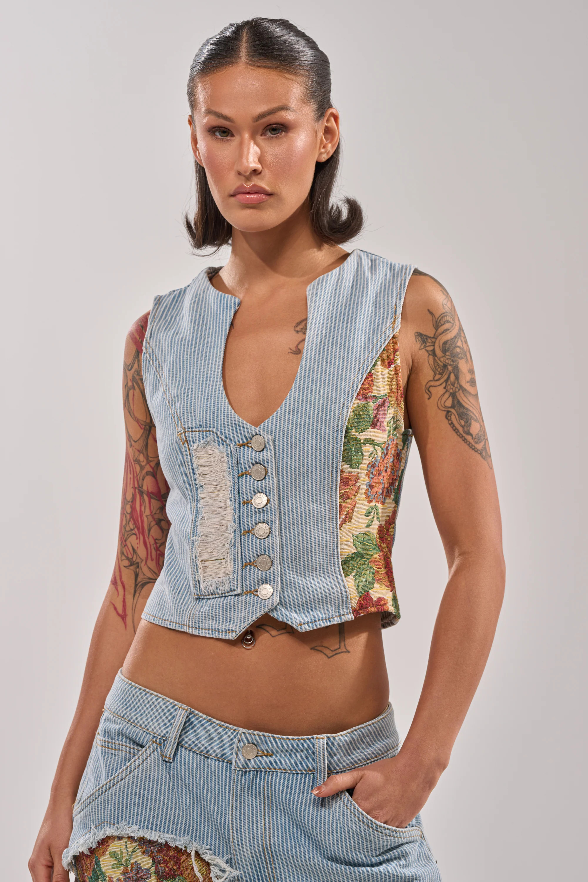 GUESS WHO STRIPE DENIM BUTTON DOWN | AKIRA