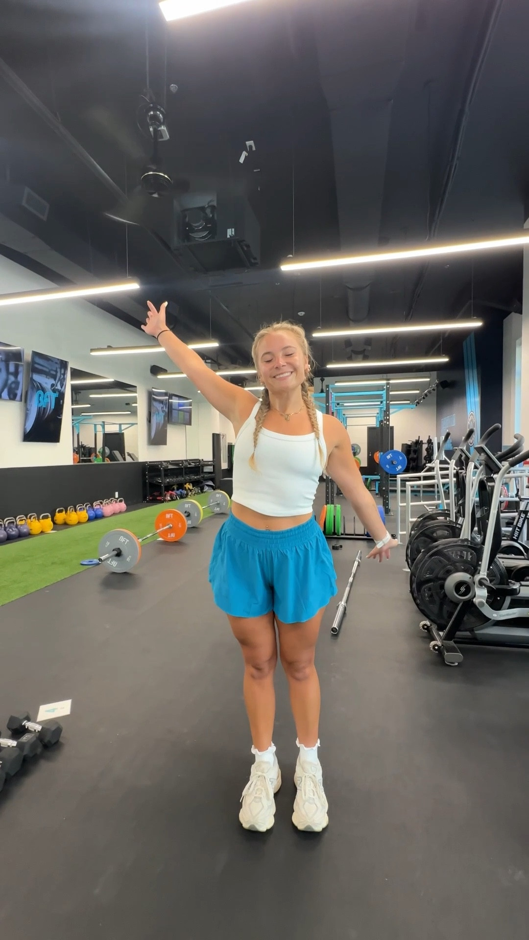 LOVINGGG THIS BLUE LULULEMON!!!!🩵🙌🏼🙌🏼

#LTKStyleTip #LTKActive #LTKSeasonal