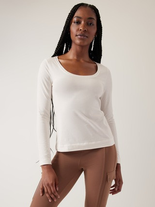 Outbound Scoop Neck Top | Athleta