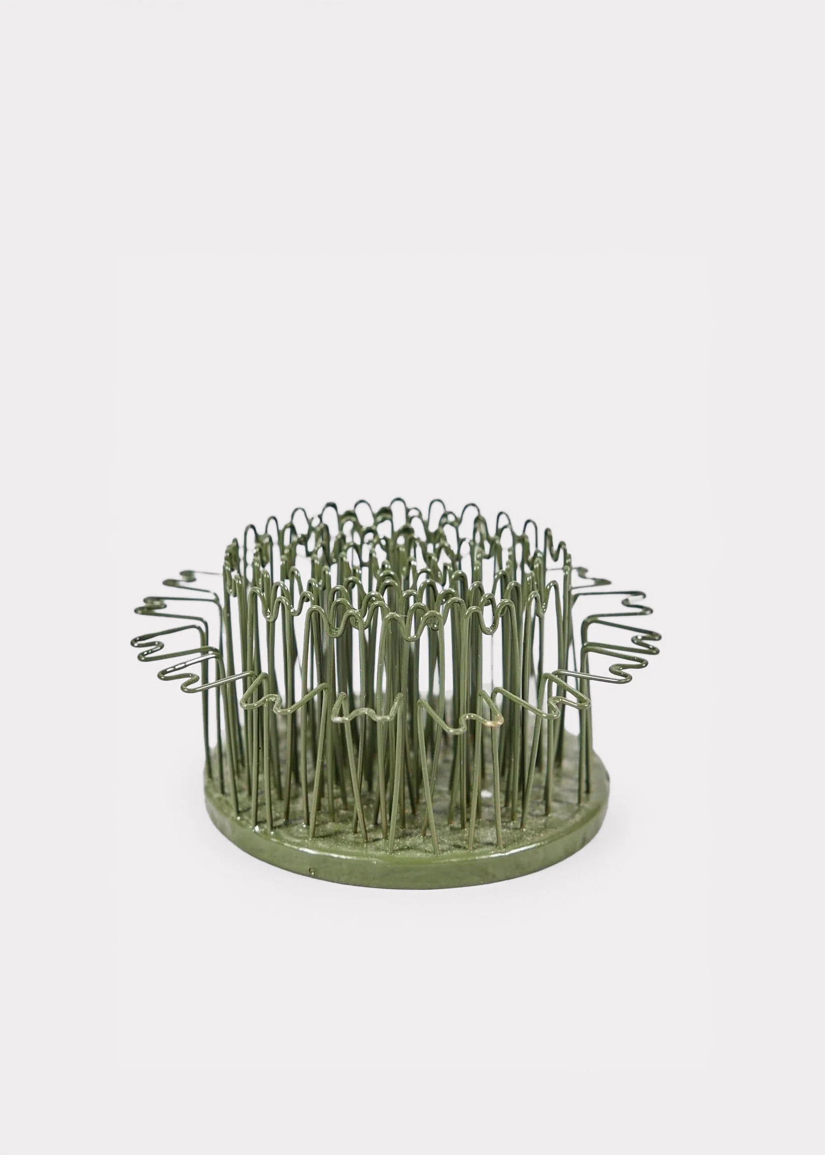 Shop Flower Arranging Tools at Afloral.com | Round Hairpin Frog Holder | Afloral