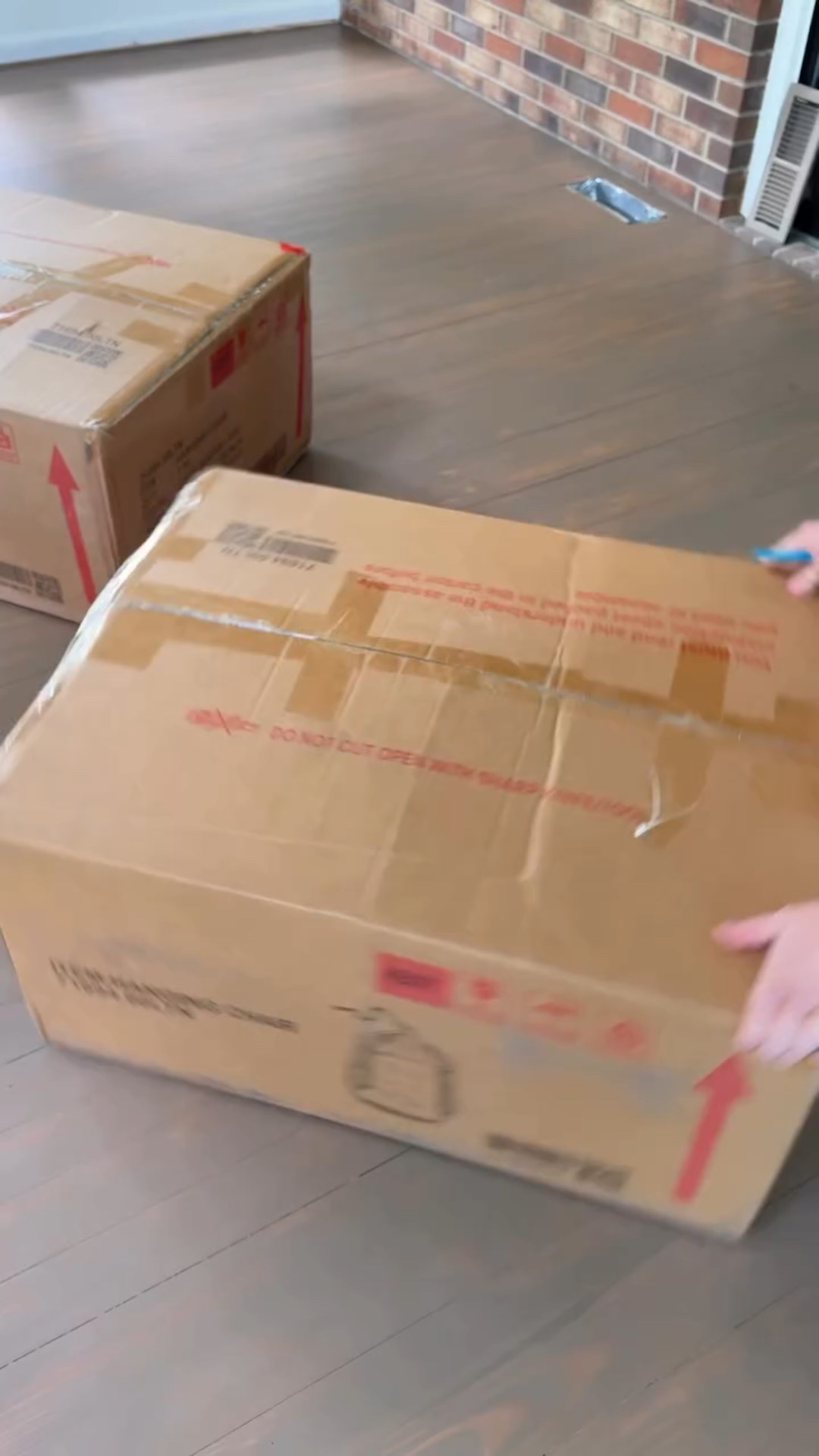 I’ve been dreaming of hanging chairs in our sunroom🥰💫 
#diy #diyhome #homedecor #homereno #renovations #homeimprovement #roommakeover #homeinspo #interiors #sunroom