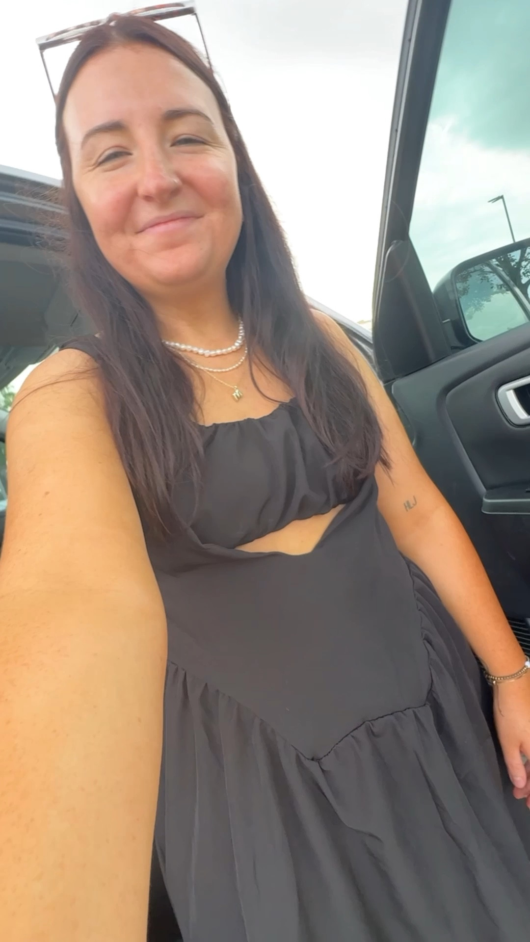 Mine’s from Temu but LTK sucks at linking Temu. Check IG for a cheaper version. 🖤🤪 

#LTKSummerEdit #LTKActive #LTKU