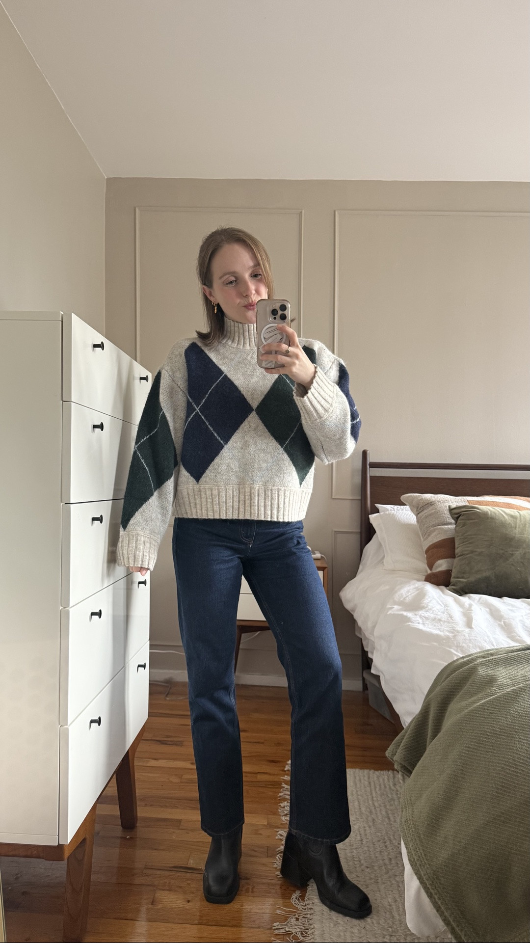 Abercrombie sale is live! AFLTK for stackable 20% off, argyle sweater selling fast xs, high rise straight jeans in rinse 25 short