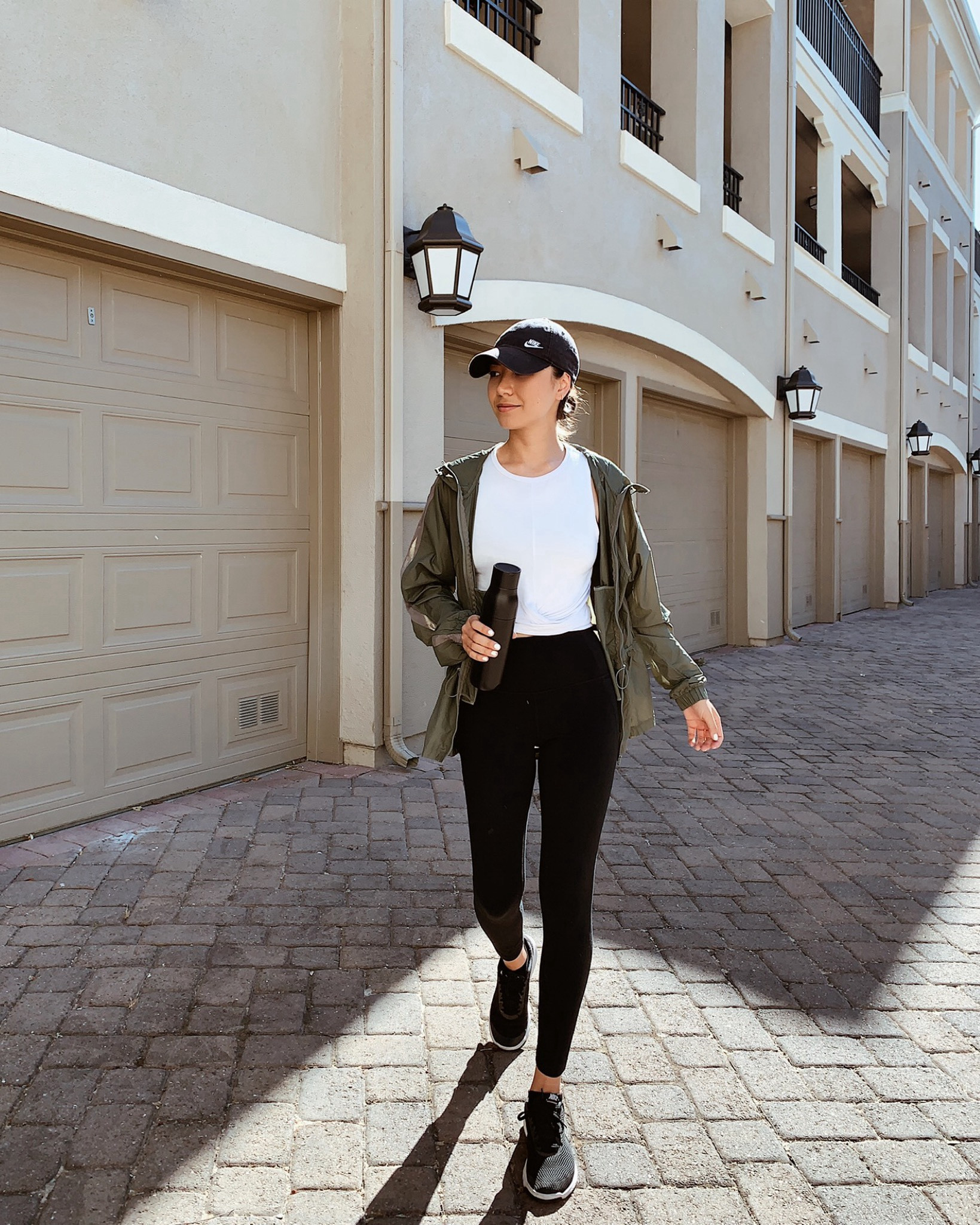 Zella leggings - always a top pick from the Nordstrom sale!

• jacket - linked to similar one in-stock at Nordstrom 
• self cleaning water bottle - linked to the hydroflask water bottle that is part of the nsale (not self cleaning) 

Nordstrom anniversary sale / nsale / activewear / under $50 

#LTKFitness #LTKSummerSales #LTKxNSale