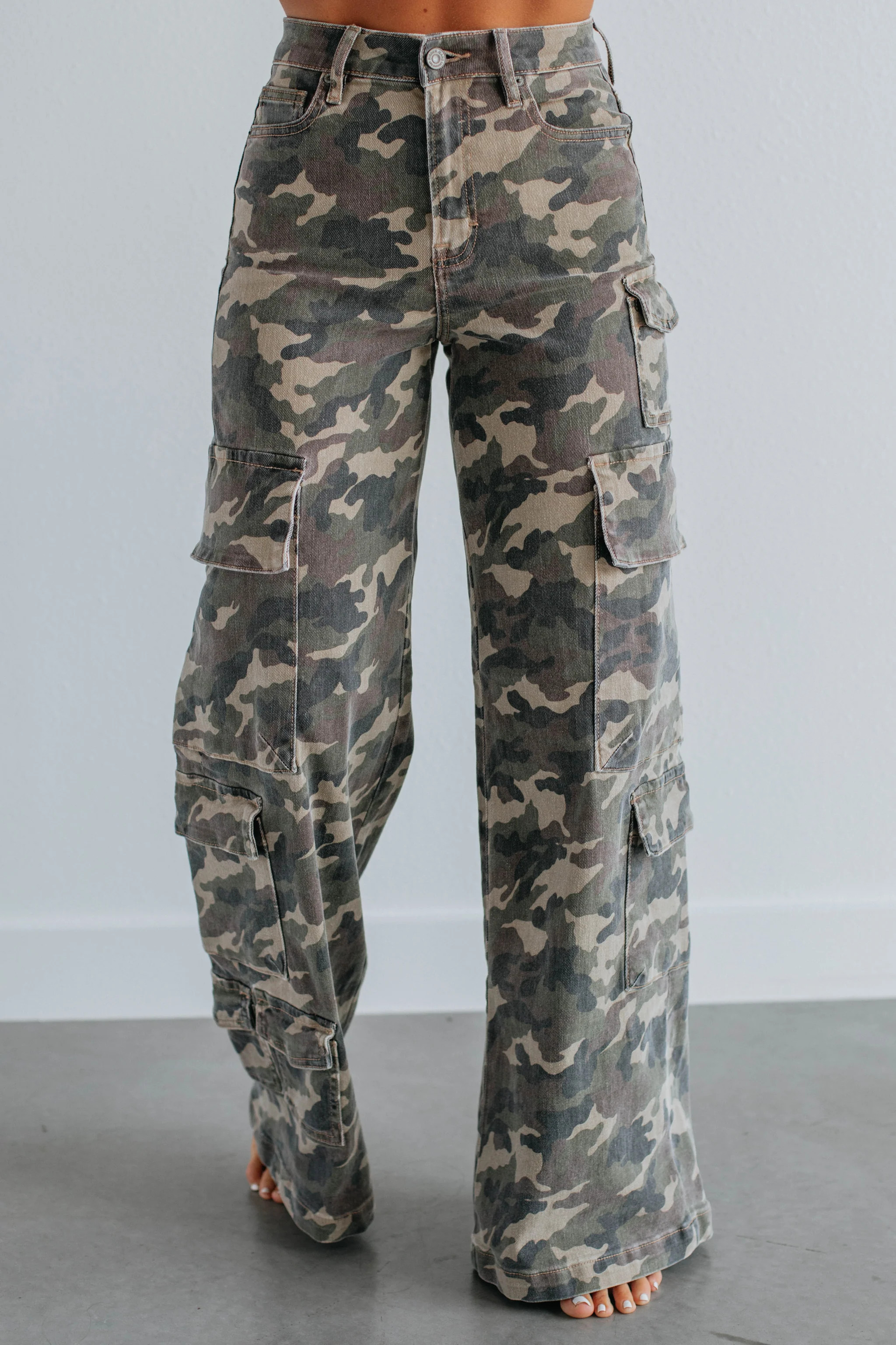 Nori Hidden Cargo Jeans - Camouflage | Wild Oak Boutique