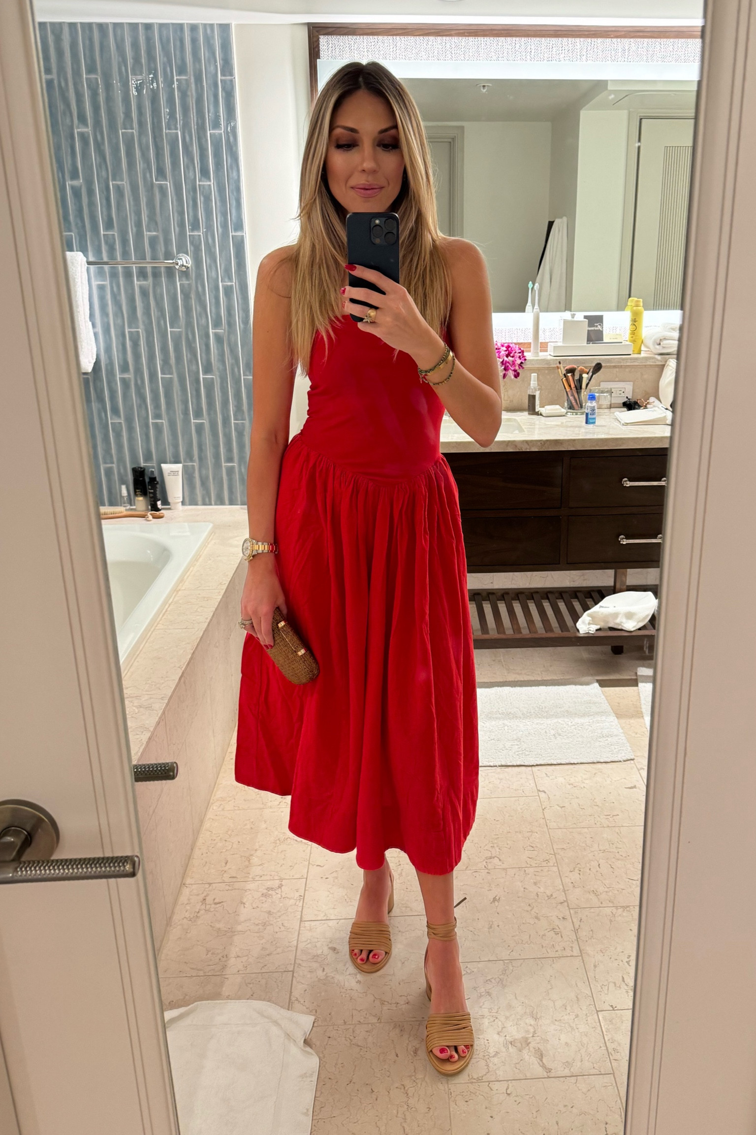 This is the such a comfortable and cute dress and it’s UNDER $80  


#LTKtravel #LTKfindsunder100 #LTKstyletip