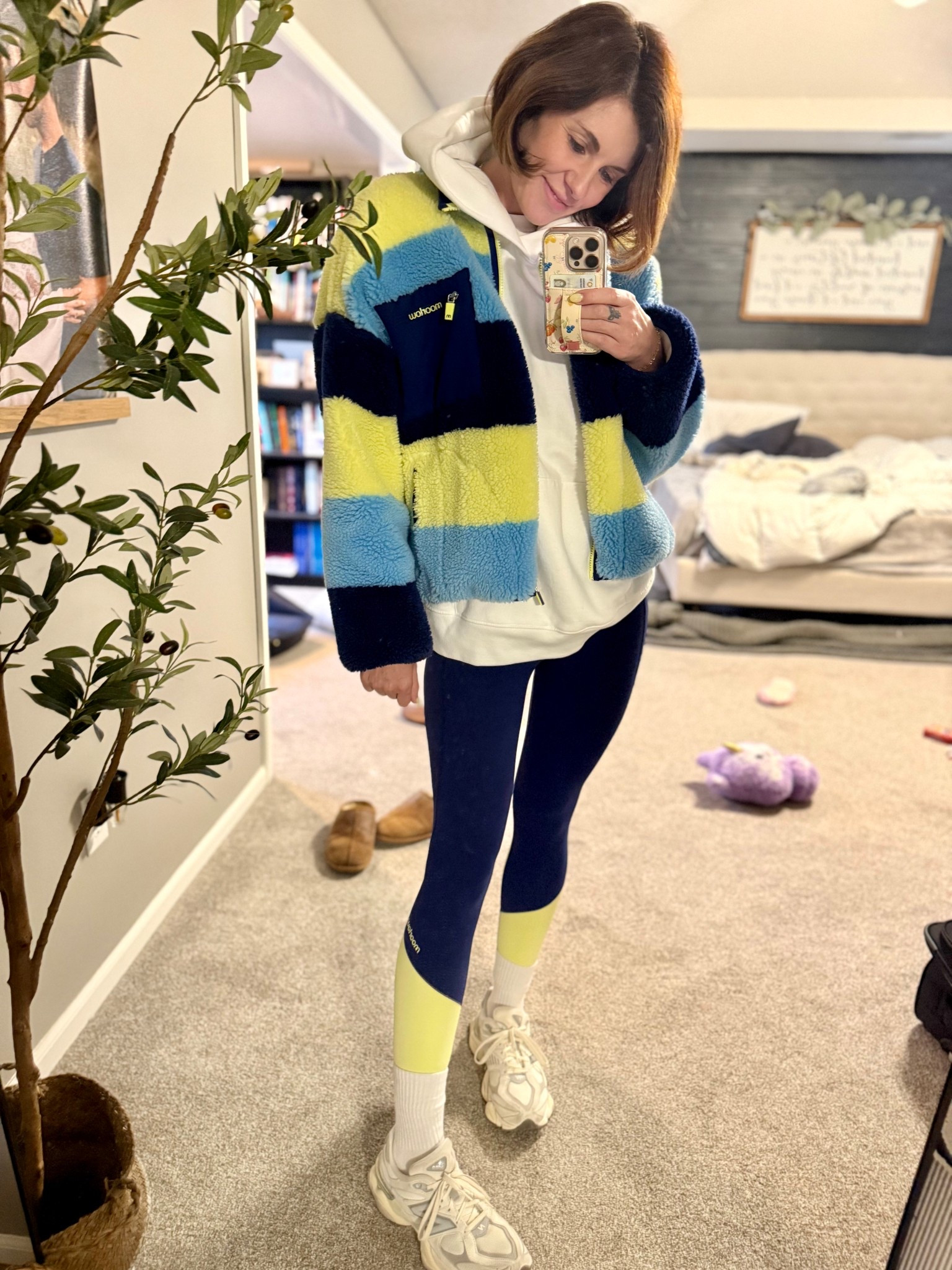 Soccer mom Saturday outfit of the day on this chilly Sorinf morning! Love my @shopmoorlow fleece so much! 

Soccer mom outfit | Moorlow | activewear | athletic mom style | sporty style | 

#LTKfitnessgoals #LTKActive #LTKootd