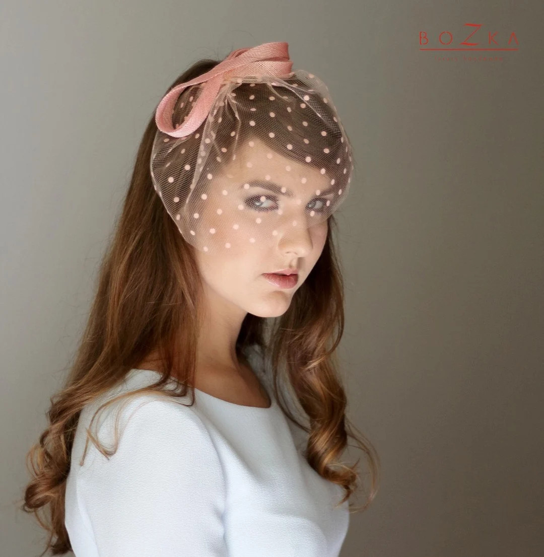 Gepunkteter Schleier mit kleinem Schleifchen, kurzer Schleier, Polka Dots, Pfirsich Rosa Schleier... | Etsy (US)