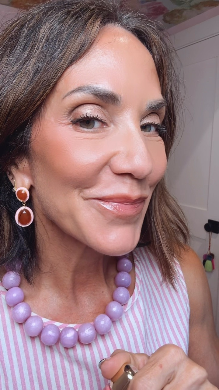 Lip combo 
Liner Oak 
Gloss Calm Down

#LTKOver40 #LTKgrwm #LTKootd