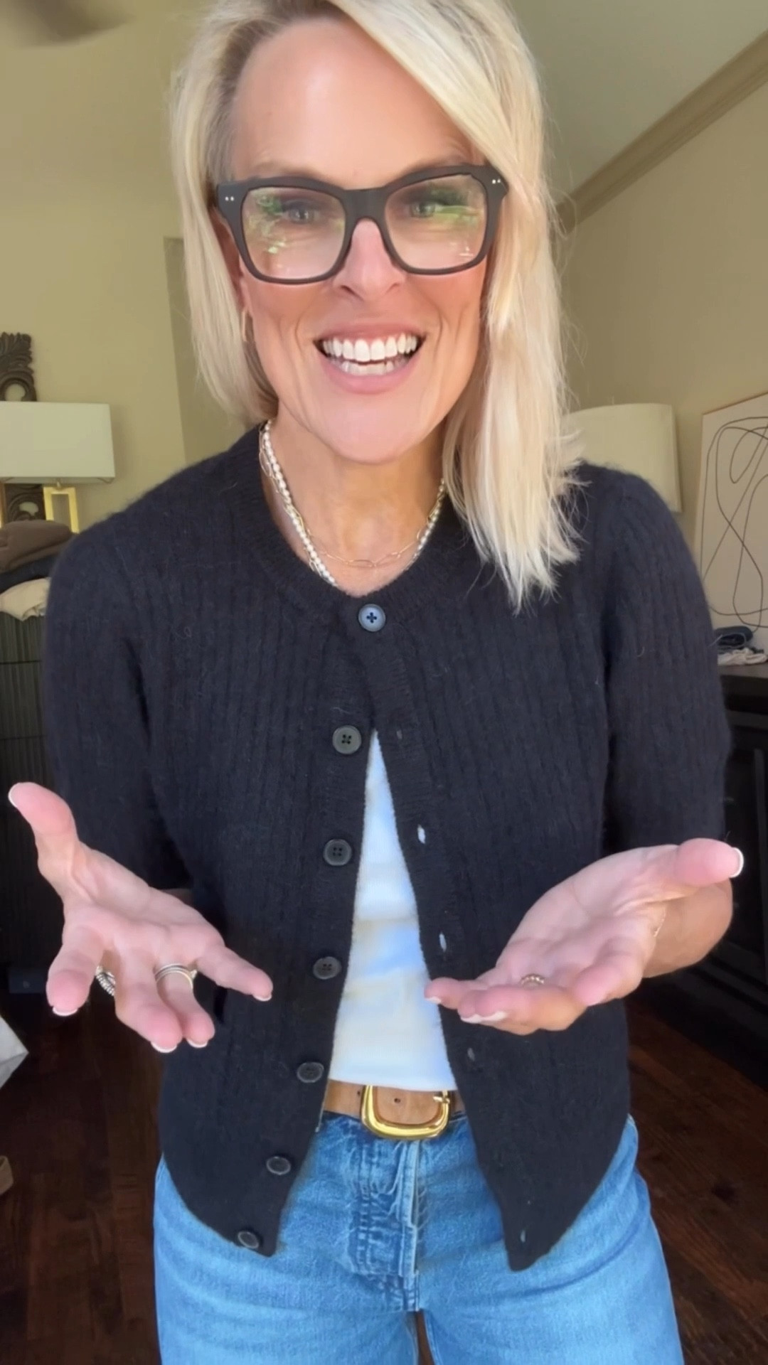 Madewell 20% off

Code LTK20 
Exclusively through the LTK app or copy promo code on item below 

Only for a few days 

Loveee this cardigan! 
For TTS 

@madewell #madewell #madewellpartner #ad 

#LTKxMadewell #LTKSaleAlert #LTKOver40