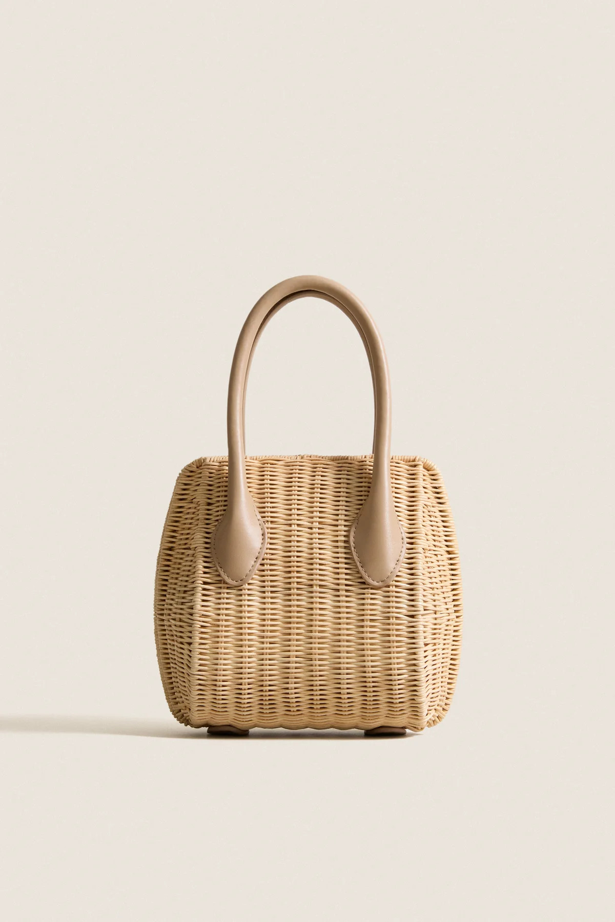 Natural Wicker Wave Top Handle Bag | Tuckernuck (US)