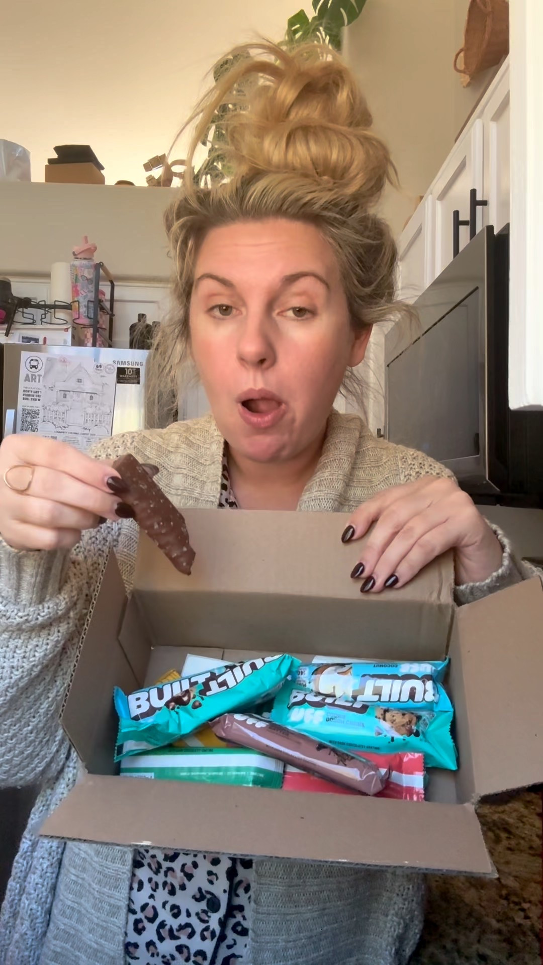 Snack time meets sweet treat 😍 Meet the BUILT Puff — 15-17 g of protein, only ~140 calories, and a fluffy marshmallow-style center covered in real chocolate. Whether it’s post-workout, midday fuel, or an after-dinner treat, this bar turns cravings into smart bites without sacrificing flavor.

#LTKHoliday #LTKdayinmylife #LTKGiftGuide