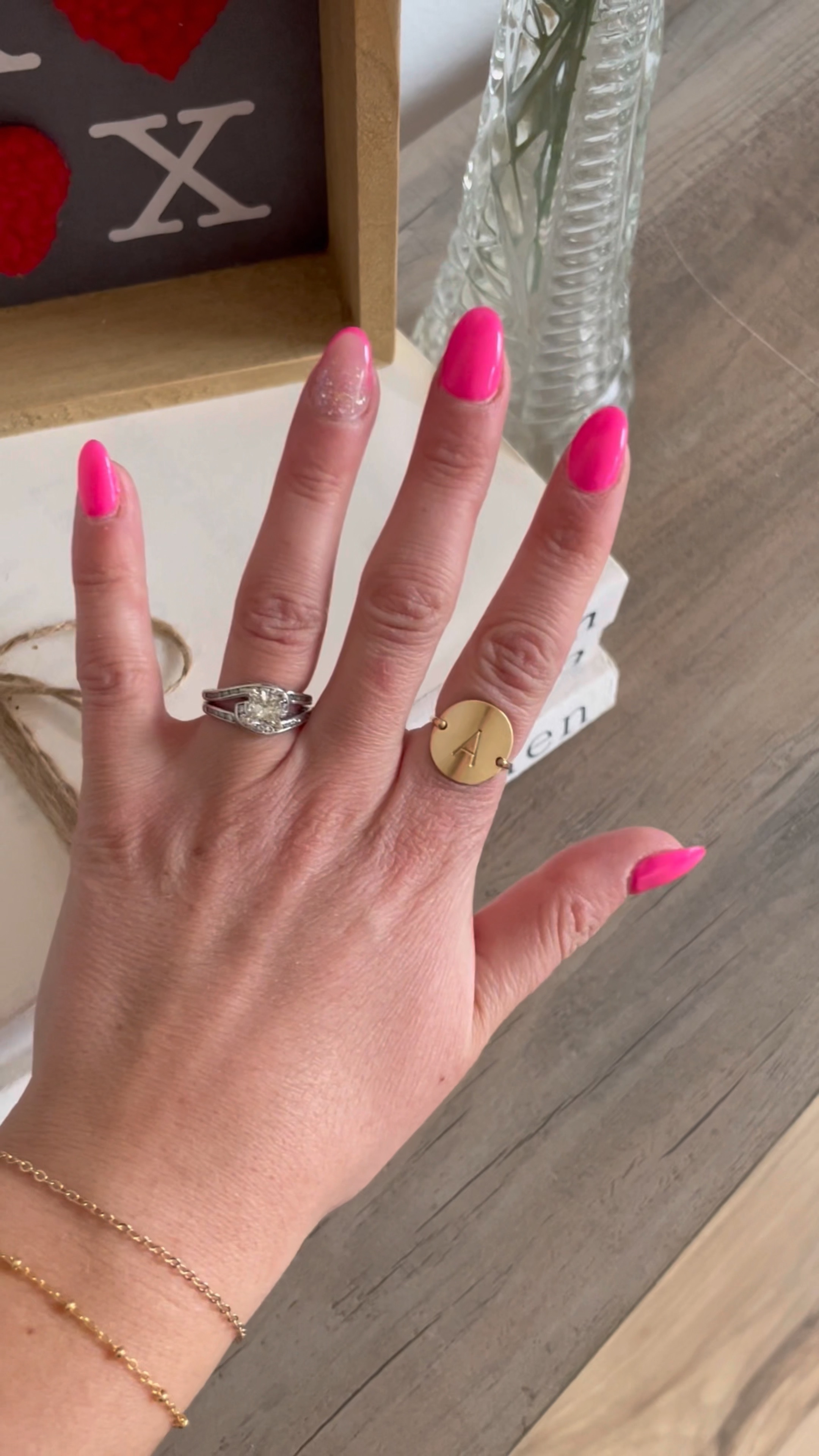 Last minute Vday nail inspo


#LTKfindsunder50 #LTKVideo