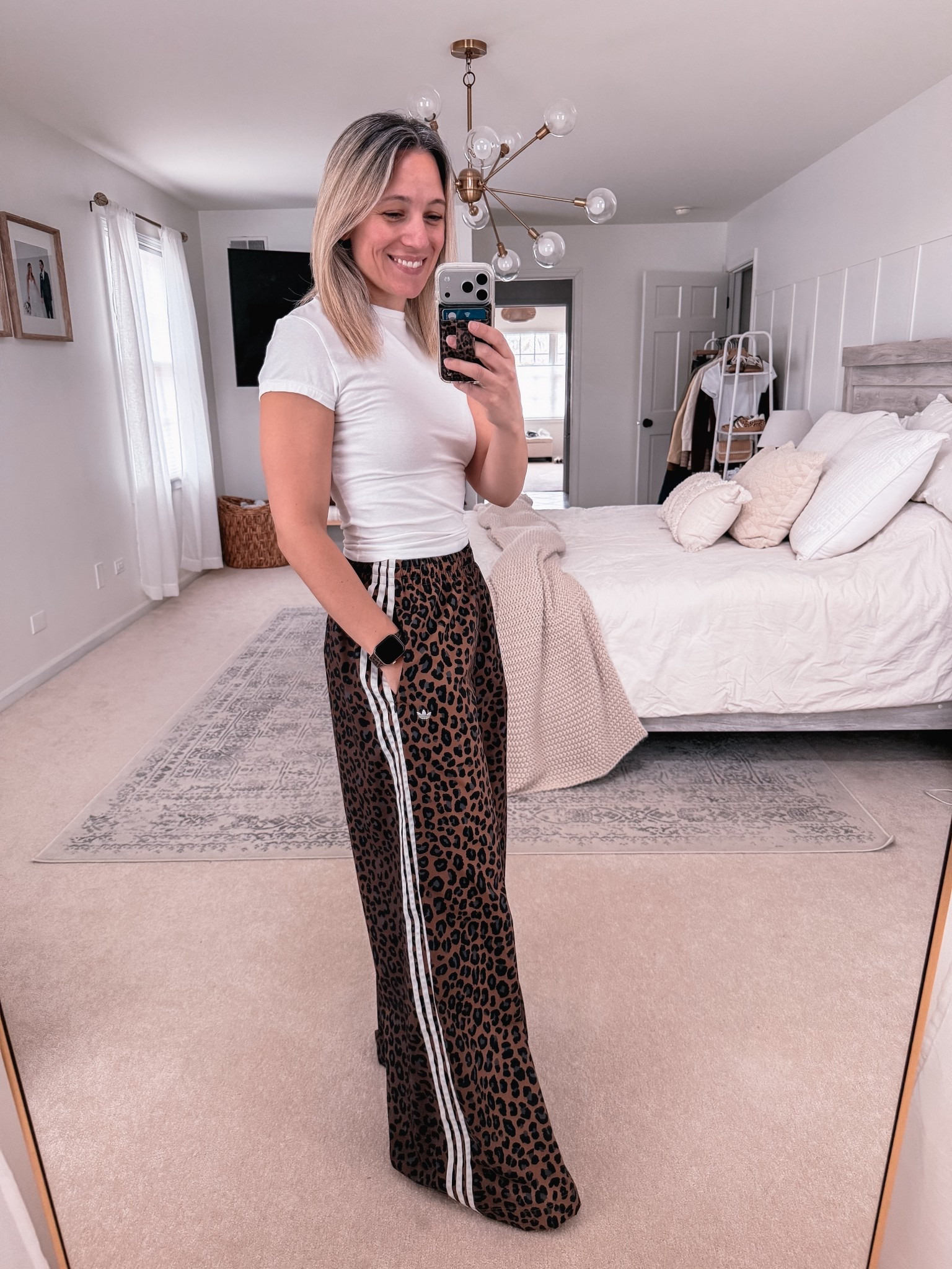Leopard track pants, yes please!



#LTKWorkwear #LTKootd #LTKgrwm