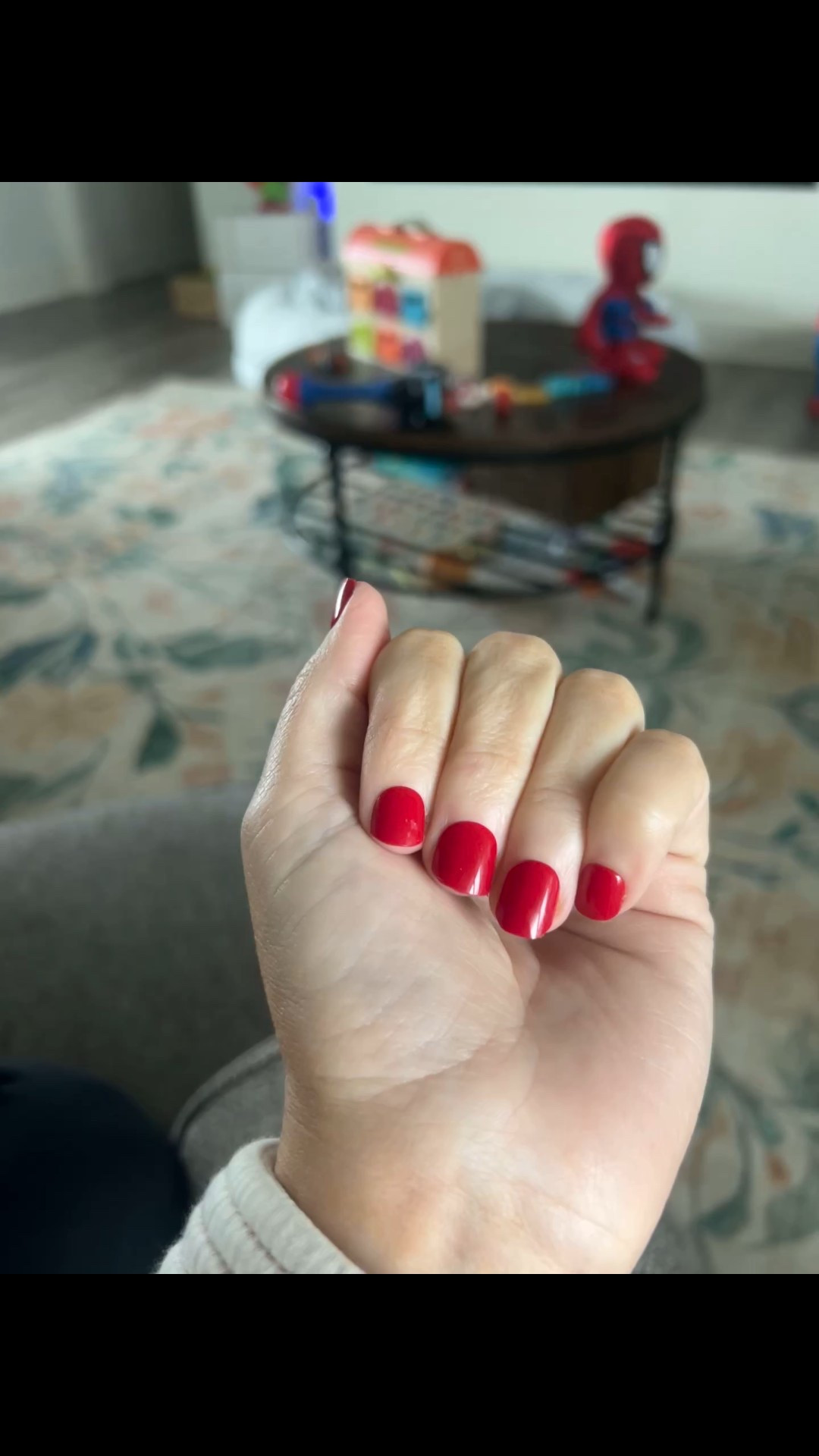 Kiss Press Ons no glue - winter + holiday nails

#LTKGiftGuide #LTKCyberWeek #LTKHoliday